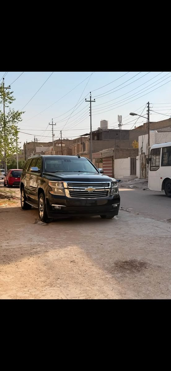 هو ٢٠١٥ رقم بغداد باسمي فول مواصفات LTZ حساسات خلفي امامي رادار امامي خلفي جانبي اشاير مري مري قلاب نقطة عمياء شاشة وسطية امامي خلفي جنطه كهرباء بيهة حساس من جوه اذا شايل علاليك وما تكدر تفتح الجنطة تمرر رجلك من جوة تنفتح الجنطه تبريد ثلج ٣ قطع مركزي الكشن هزاز فتحة سقف سكليتر كهرباء كشنات امامي وسطي خلفي كلة كهرباء كشنات تدفئة تبريد امامي وسطي خلفي خزن ميموري ستيرن كهربائي ستيرن تدفئة لايت زينون نظام ايكو يتحول من v8 الى v4 نظام تحويل يدوي من دفع خلفي الى رباعي  وبالعكس مري هيتر تشغيل عن بعد مكينة ٥٣٠٠ مكينة وكير مكفولات سيارة جاهزة وجديدة ترايك وين ما تريد اربع بصمات ابواب مزوعة مواصفات شنو ببالك بيهة بيهة صبغ جاملغ خلفي ايسر والجاملغ الخلفي الايمن بي شبرين مكاني ذي قار الناصرية مركز والسعر 275  وبيهة مجال حك جية الشراي يتواصل وياي على هذا الرقم ***********
