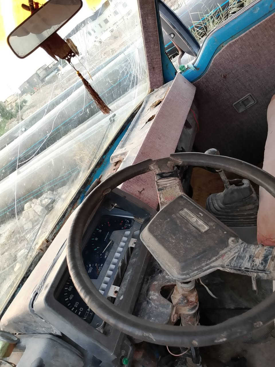 سلام عليكم للبيع داينه تيوته مديل 97 شرط تحويل مكينه وكير شغالات نضيفات اكسن نضيف سياره جاهزه رقمه ذيقار مكاني البصره القرنه نتصال عله الرقم ***********
