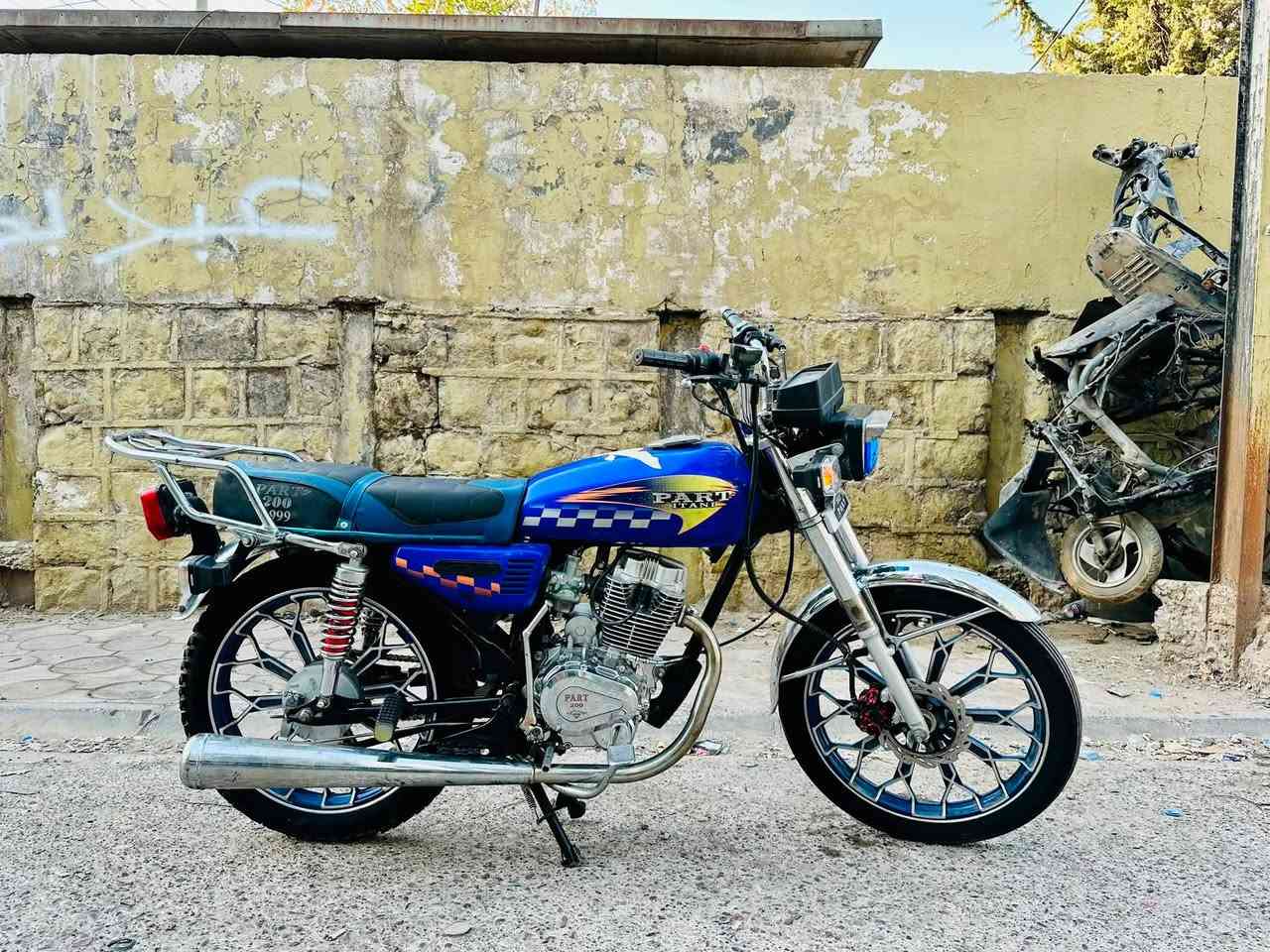 للبيع متور بارت عيتاني اساسي محرك 200Cc طلقة
كهربيات كامل شغال اوراق منفيس اصلي موجود  
سعر 460 الف وفي مجال بسيط للتواصل *********** وفي واتس اب
