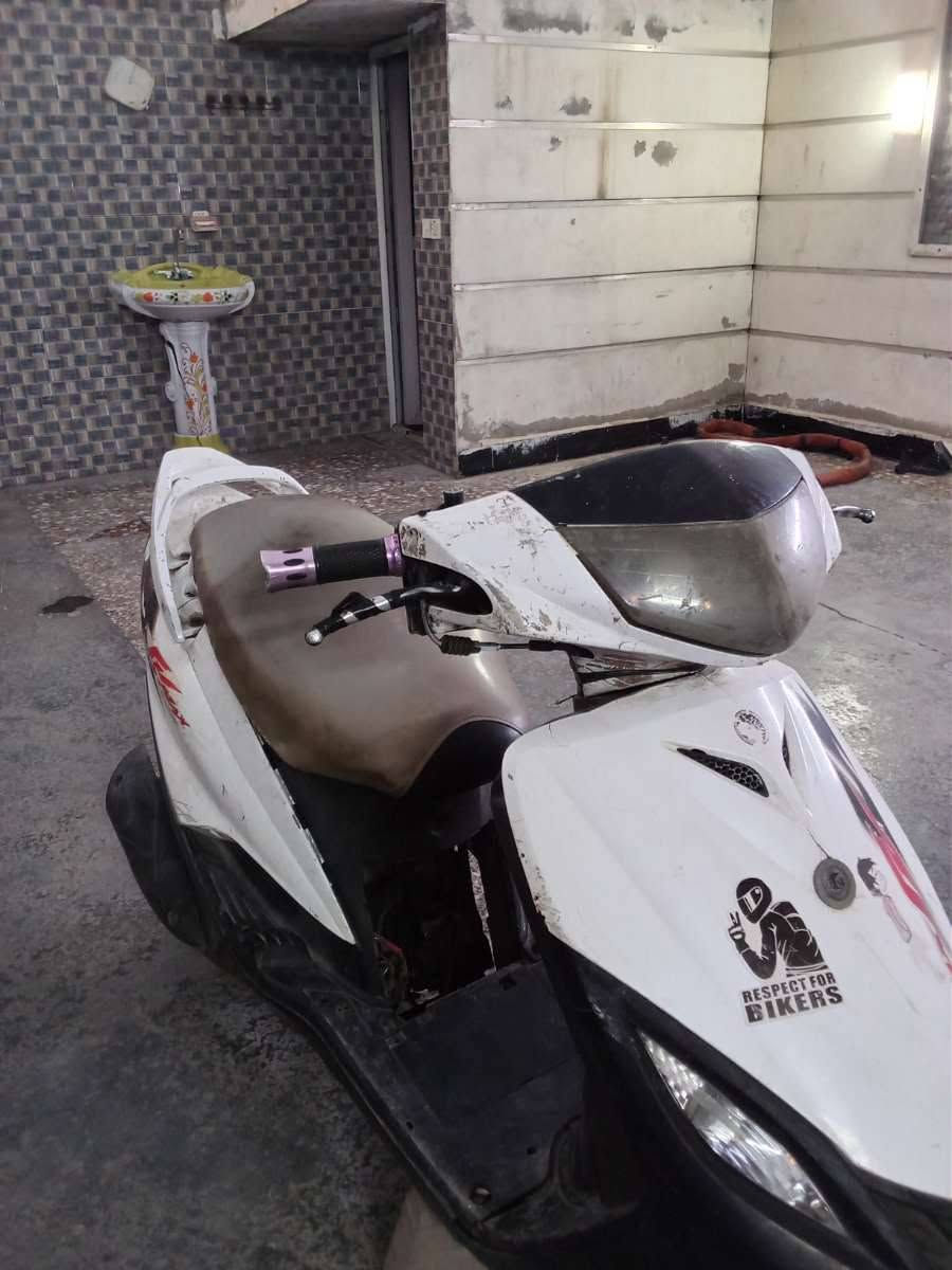 سلام عليكم لبيع دراجه ماكس دراجه بسعر 200 بيه مجال الطيبين رقم اتصال *********** بس واتساب عنوان بغداد الامين ثانيه
