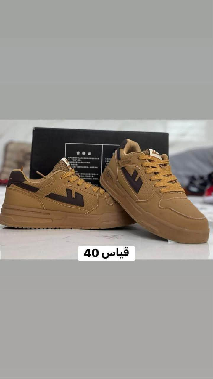 احذيه باله
سعر القطعه ١٠ الف فقط 
التوصيل لجميع محافظات العراق 5الف 
واتساب ***********

نص مكتوب في الصور:
- قياس 40
- قياس 42
- قیاس 41
- قياس 41