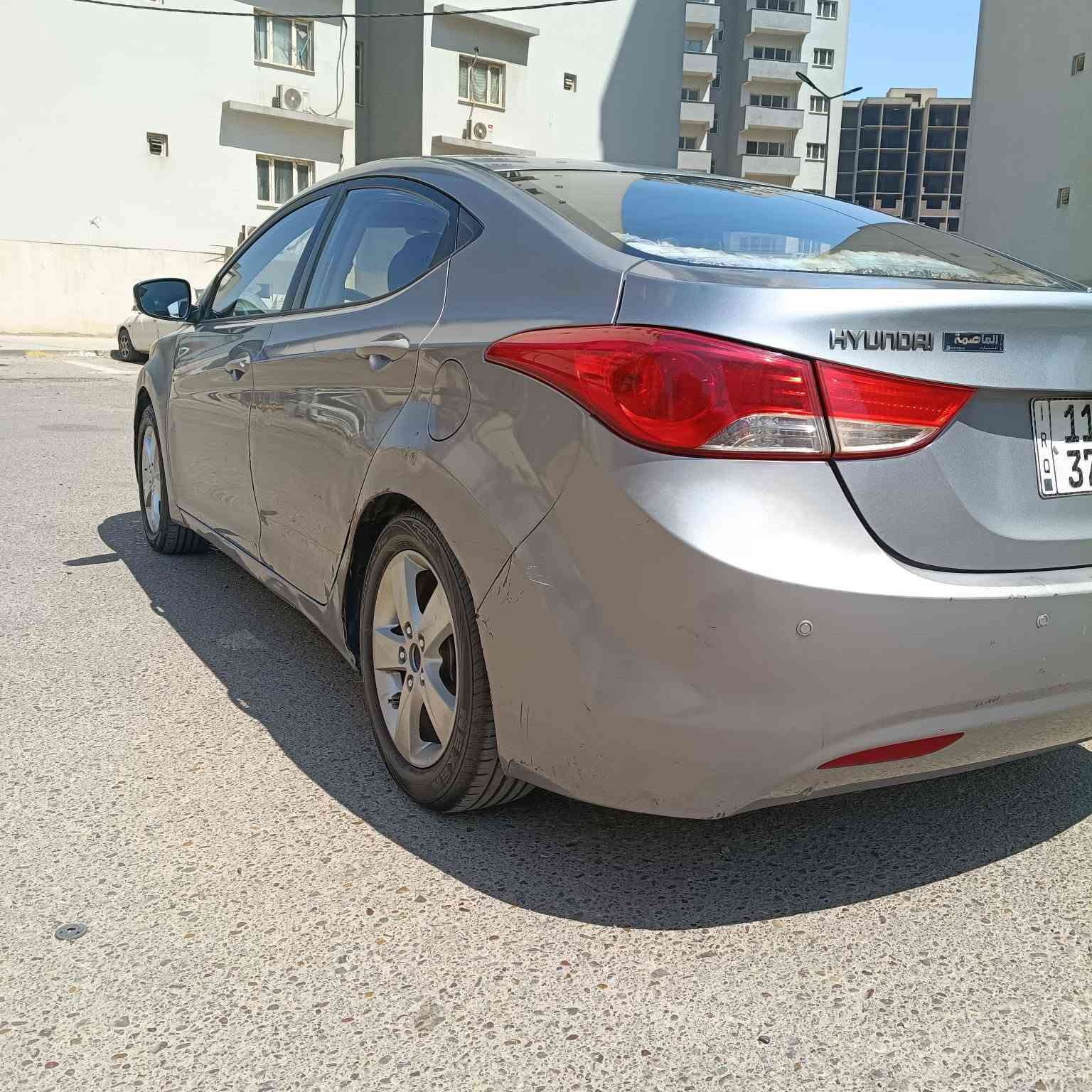 السلام عليكم
النترا 2013 خليجي GLS

محرك 1800دوش

اشاير بلمري. فتحة سلايد

كير مكفول 6 نمر  و محرك جديد و تبريد ثلج جديد

تخم تايرات جديد نكستن 

سنوية باسمي جديدة و ماعليها غرامات

رقم انكليزي بغداد جديد

حدادية جديدة 

الدشبول  الخلفي مكسور بيها شوي حالوب بلقمارة 

و الطخات موضحة بل صور جاملغ الخلفي عكس السائق 

وحادثهة بنيد وجاملغ ما واصل للشاصي 
السعر 80 قفل 

مكاني بغداد الجديدة ***********-

