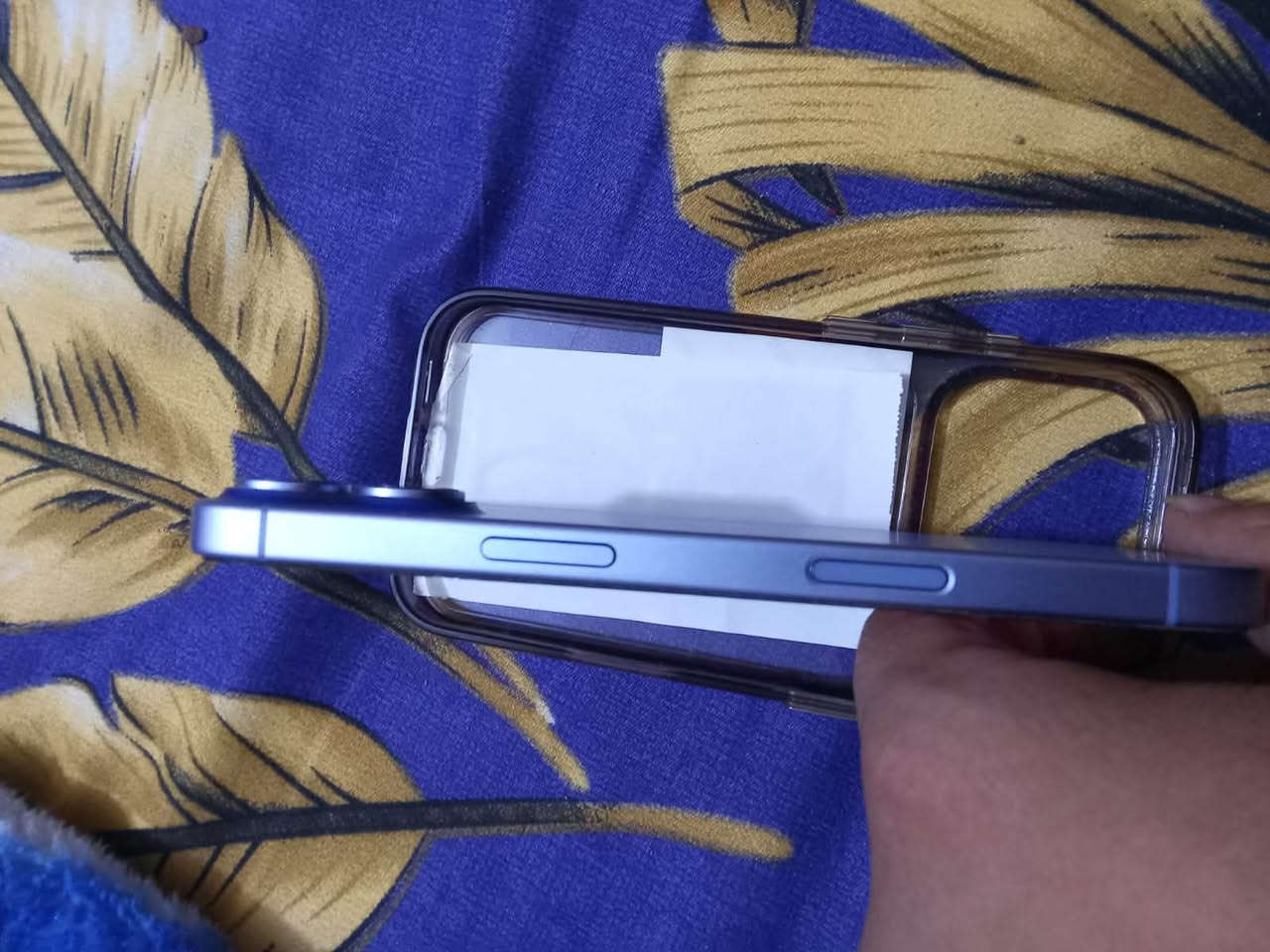 📱 إعلان بيع جهازك آيفون 17 العادي:

للبيع iPhone 17 العادي، سعة 256GB، الجهاز نظيف مثل الجديد، بطارية 100%، استخدام شخصي، بدون أي عطل أو تبديل قطع، ومعه الكارتونة.

الجهاز بحالة ممتازة، والجادين بالشراء يتفضلون. السعر 1,250,000 دينار قابل للتفاوض البسيط.

📍 المكان: بغداد.

للتواصل والاستفسار، مراسلة ***********
