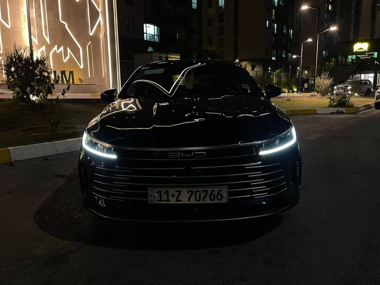 السلام عليكم
BYD
دسترويل لون مميز ازرق
موديل :2025
ماشيه : ٧٠٠٠ الف 
كفاله عامه ع وضعيه الشركه
تشغيل عن بعد 
كير محرك مكفول
مرايات كهرباء 
كشنات ابيض رياضية
لد نهاري 
شاشه قلابه 
اشاير بل مري 
وبعد مواصفات دسترويل معروفه
السعر ٢١ مليون 
عنواني بغداد الشهداء البياع ***********
