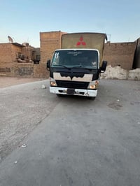 كنتر موديل 2011 سيارة بيها ضربة بظهر القمارة مكينة مكفولة شاصي مكفول ت...