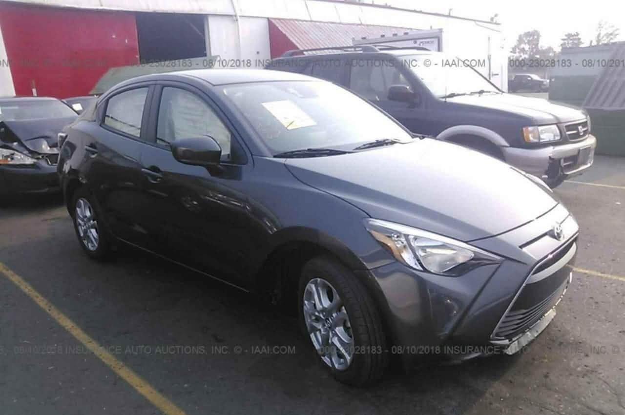 تويوتا Yaris iA موديل 2018 وارد أمريكي 🇺🇸
* محرك 1500 سي سي (1.5L) 4 سلندر

* قير أوتوماتيك 6 سرعات

* دفع أمامي (FWD)

* شاشة وسطية 7 إنج

* كاميرا خلفية

* بلوتوث + USB + AUX

* تحكم بالدركسون

* مثبت سرعة

* تشغيل Sport Mode

* جنوط ألمنيوم قياس 16 إنج

* زجاج ومرايا كهربائية

* تكييف ممتاز

* تشغيل بالبصمة (حسب الفئة)

* نظام مانع الانزلاق (Traction Control)

* نظام الثبات الإلكتروني (ESC)

* ABS + EBD + BA

* وسائد هوائية متعددة

* نظام التحذير قبل الاصطدام بسرعات منخفضة (حسب الفئة الأمريكية)

* استهلاك وقود اقتصادي جداً

* محرك واعتمادية عالية، السيارة مبنية على منصة مازدا 2 مع محرك 1.5 بقوة حوالي 106 حصان وقير أوتوماتيك 6 سرعات.

* داخل مخمل اسود

* مكينه وكير كفاله
الضرر صور مرفقه  
بونيد تصليح +باب السايق . مع خدوش بسيطه 
مع وجود سونار 
فحص وهزه صارلها سنه منتهيه وسنويه ولوحات سليمانيه جديد. 
عداد المسافات 130 كم. 
السعر 90 ورقه مجال بسيط . 
مكان السيارة بغداد 
ابي غريب شارع الزيتون 
📞📞   ***********   تواصل

نص مكتوب في الصور:
- NS INC. - IAAI.COM 000-23028183 - 08/10/2018 INSURANCE AUTO AUCTIONS, INC. - IAAI.COM 000-23028183 - 08/10/201 3-08/10/2018 INSURANCE AUTO AUCTIONS, INC. - IAAI.COM 000-23028183 - 08/10/2018 INSURANCE AUTO AUCTIONS, INC.
- IAAAR.COM 000-23028183 - 08/10/2018 INSURANCE AUTO AUCTIONS, INC.
- 000-23028183 - 08/10/2018 INSURANCE AUTO AUCTIONS, INC. - IAAI.COM
- NS, INC - IAAI.COM   000-23028183 - 08/10/2018 INSURANCE TO AUCTION   IAA.COM   000-23028183 - 08/10/2018 3 - 08/10/2018 INSURANCE AUTO AUCTIONS, INC - IAAI.COM 3 - 08/10/2018 INSURANCE AUTO AUCTIONS, INC. ©
- احصل على تقرير المركبة برقم VIN: 3MYDLBYV5JY309721 تويوتا ياريس iA 2018
