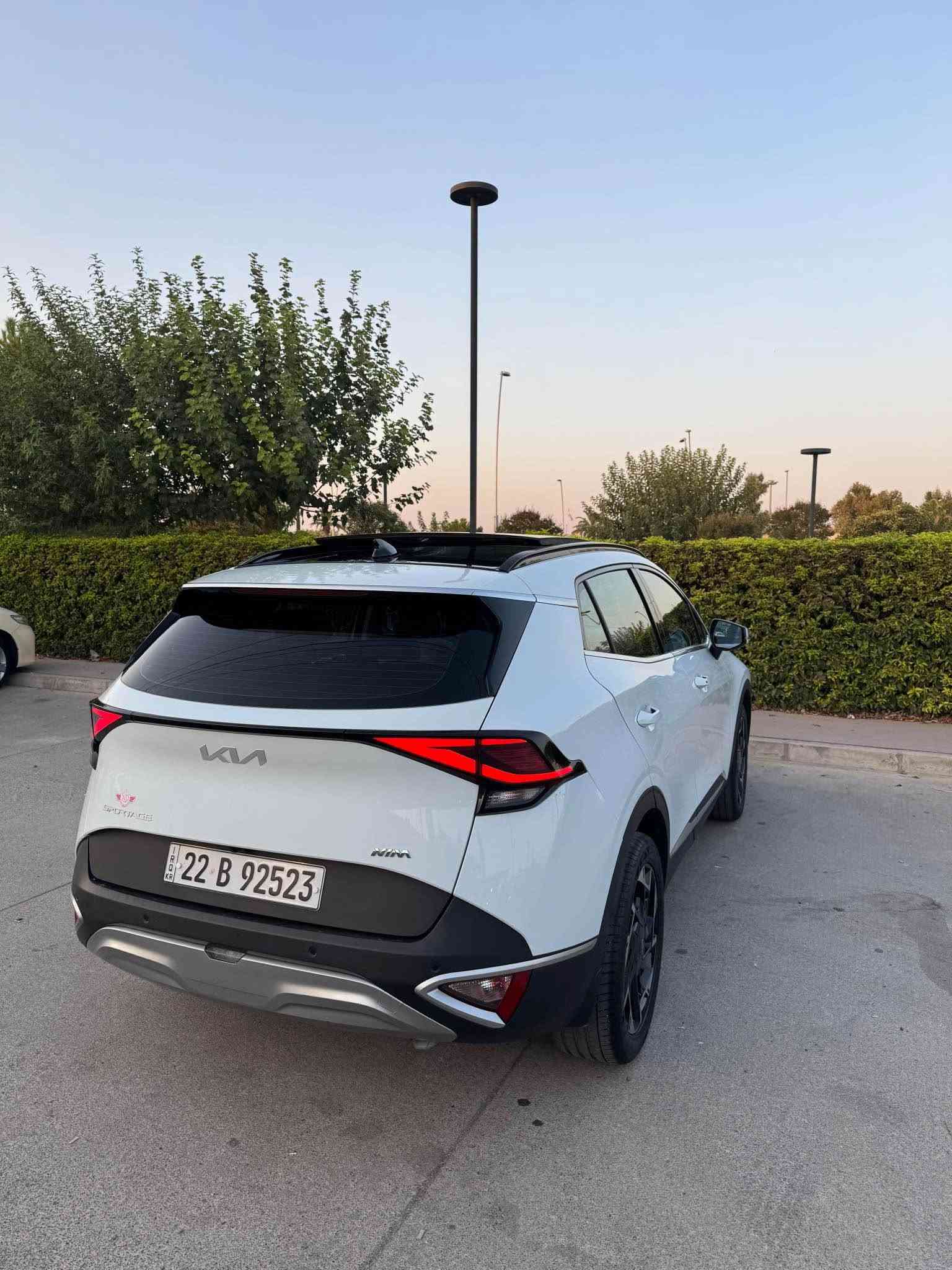 Kia Sportage 
کیا سپۆرتاج ٢٠٢٤ فول مواصفات 
خەلیجی سفری ئێرەیە
رەنگی سپی بەفری 
59,000km  کم ڕۆشتوە 
فول مواصفات 
پانۆرامە - گوشین هیتەر - سوکان هیتەر - بەسمە و شغال - ٣ مۆدی رۆشتن - سندوق شفت - ڕادار - کامێرە و حساس - لایت لید 

گێر و مەکینە و کارەبایات بێ کێشەیە 

بەناوکردنی بەشەرت 700$ غرامە پاش معامەلە دەتدەمەوە  

١ دەرگای پشت سایەق بە بیلادی شەریکە گۆڕاوە 
٢ بست بۆیاغی هەیە لە چاملغی پشتەوە 
٢-٣ جێگا تعدیل ساردی پێوەیە 
ئێرباگ هیچی نەتەقیوە 

سعری 188$ وەرەقە و مەجالی فرۆشتنی تێدایە 

رقم مۆبایل + واتساپ + ڤایبەر 
***********
0️⃣7️⃣5️⃣0️⃣3️⃣4️⃣7️⃣1️⃣3️⃣7️⃣0️⃣ شقلاوة, أربيل
