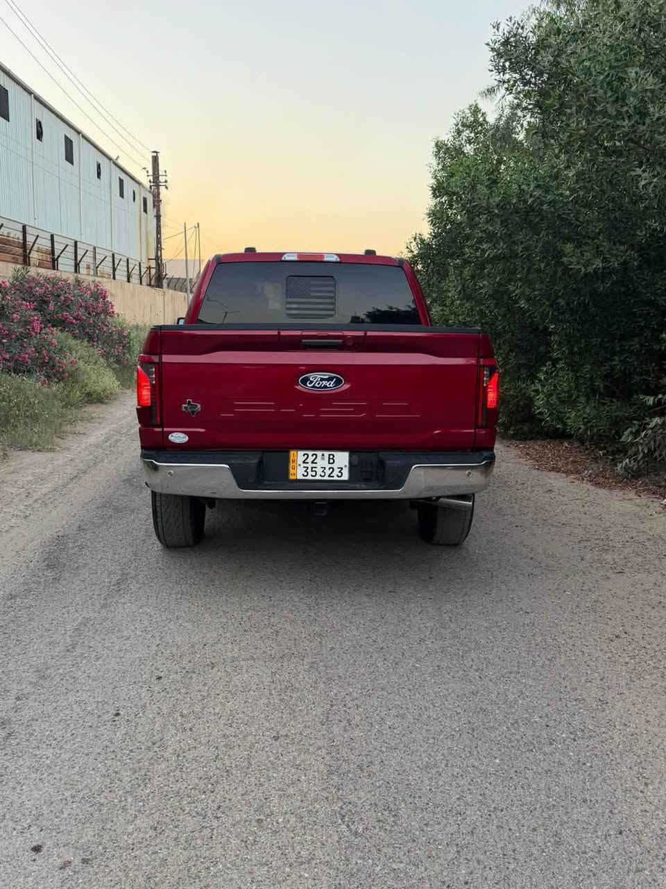السلام عليكم شباب فورد F150  XLT موديل 2024
دخول جديد مرقمه اربيل بسمي ثاني يوم تحويل مباشر

    2024 Ford F-150 Xlt en Venta en San Antonio, 

حجم المحرك : 3.5  (6 سلندر ) هايبرد توين تيربو

المسافه المقطوعه 20 الف ميل

ضرر السياره : صبغ بيبان 2 صفحت اليمين نفسهن مصلحات

حالة الايرباك : برده + كشن

#المواصفات
 
بصمه

خمس كامرات

رادارات 360

سته سلندر تون تيربو

430حصان

ردرات مخرج كهرباء 

شاشه كبيره

كير تعليك

ويل كروم

باب طويل بدي قصير

بعد بيه هواي مواصفات
العنوان كركوك

السعر : 325 بيه مجال
***********

نص مكتوب في الصور:
- ابو عماد
- ابو صاصم ا