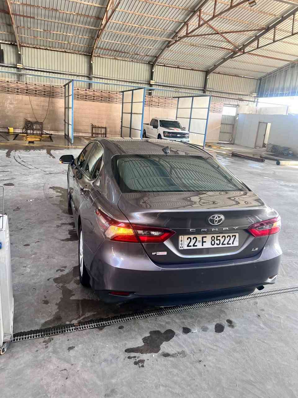 سلام عليكم
كامري للبيع 2022 سياره اخت الزيرو 
محرك كير كفاله الضرر جاملق خلفي وصبعين بارد بلباب 
باقي كفاله رقم اربيل شرط التحويل وغرامات سياره الله يشهد مال واحد جناي كامله مكمله سبب البيع اريد كيه حمل 
شغلي بيها السعر (170) بيها مجال للشراي ماقفل سعر بتلفون تجي شوفها وبيك خير ودلل ويرهم مراوس بكيه حمل بس بس كون بلايلون عنوان السياره تكريت 
رقم الهاتف ***********
