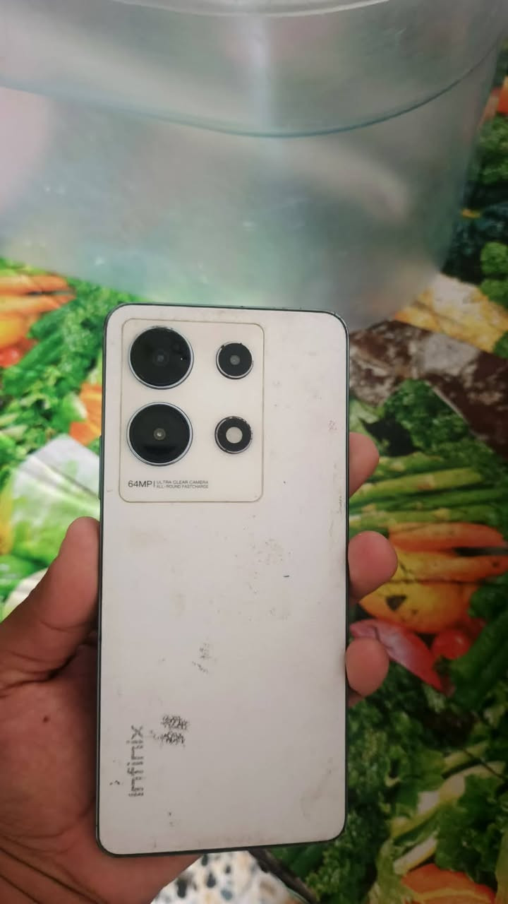 جهاز انفنكس نوت 40 جهاز امبدل شاشه اصليه ذاكره 128 شغال كلشي ما بي 100 وبي مجال اليريده بخدمته /***********
