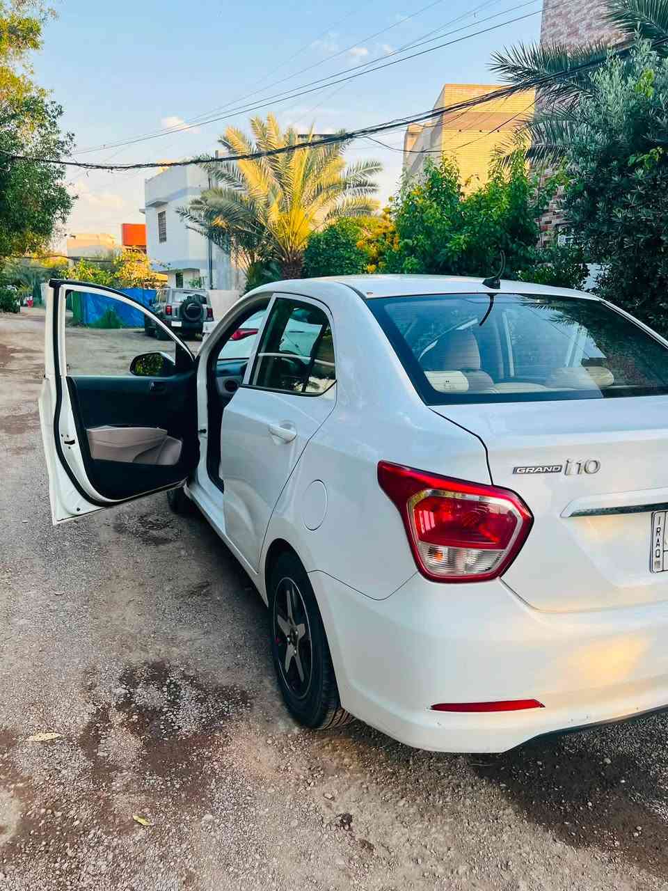هونداي i10 موديل ٢٠١٦ للبيع
محرك ١٢٠٠

الضربات والطخات مبينه بالسونار 

مكاني الاعظمية 

سعرها ٨٣

رقم تلفون ***********

