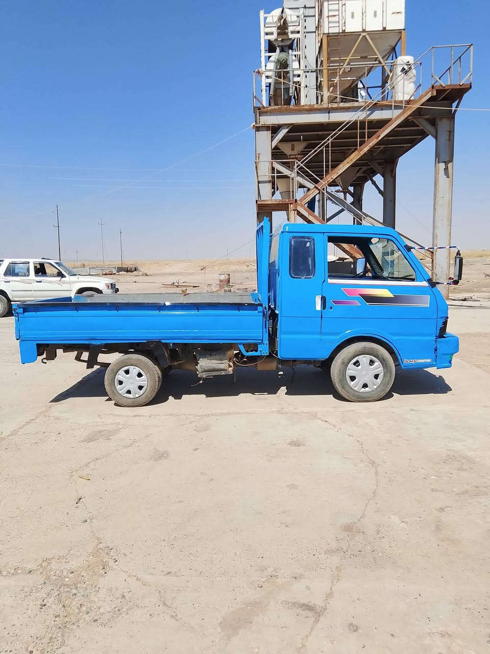 السلام عليكم
للبيع كيا بنگو. موديل 94 رقم نينوى اخضر بيه سنوية

ومكاتبة محرك كير اكسل شرط +سدر جديد مشط استيرن جديد راديتا وباتري جديد سيارةاصولية رقم شاصي وبليتة

مكفولة سرقة وعشائر 

السعر 28. ورقة وبيها مجال     

للاستفسار الاتصال ***********. مكان السيارة موصل ربيعة
