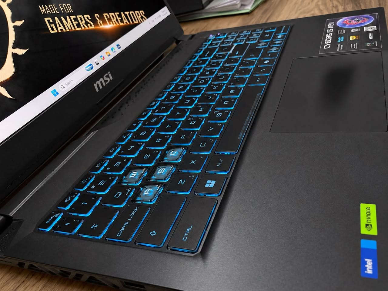 لسلام عليكم شباب

اللابتوب الاحترافي من Msi باحدث فئاته الCyborg 1S 

بتاريخ اليوم 7\20 

اللابتوب نضافه عاليه مضمون من الخلل او الملاحضه

ياتي بعتاد احترافي

شاشه حجم 15 انش معدل تحديث 144 فريم الوان 100!%SRGB

معالج خارق من انتل بنوع 

Core i7-13650H-5.2GHZ TURBO BOOST 

من الجيل الثالث عشر فئه H للاداء الثقيل

كرت الشاشه المنفصل احترافي من

Nvidia RTX 4060-8GB DLSS + frame generator 

حجم 8 كيكا ممتاز

يدعم خواص advanced MUX SWITCH تكدر تكيمنك و ترندر عليه باداء عالي بدون وضعه على الكهرباء 

رامات سعه 16GB نوع DDR5 قابل للتطوير

هارد 512نوع m.2 قابل للتطوير

لابتوب شرق اوسط وكاله عربي بكيبورد عربي من الوكاله 

صوت ستيريو محيطي جدا مجسم تخصصي

اكيد اللابتوب احترافي لكافه الاستخدامات الثقيله

السعر مليون و185 فقط 

بغداد قرب البياع و متوفر التوصيل 

للتواصل*********** عرض أقل
