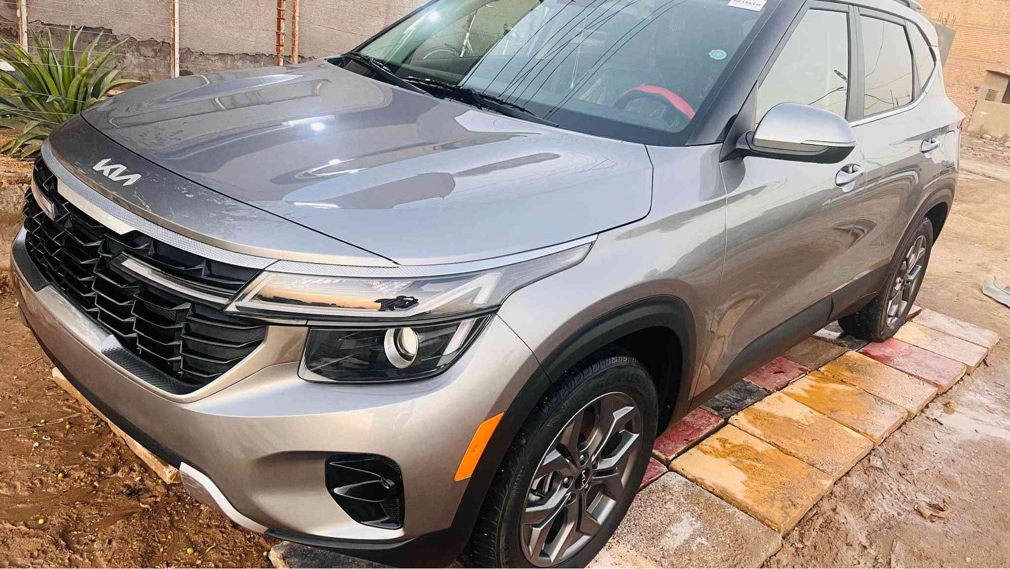 سليتوز 2024 فئة S وارد أمريكي مرقم بابل باسمي السياره 
ماشيه : 15 ميل
حادث جاملغ فقط بدون ايرباك 
مبدل مال وارد ومصبوغ نفس اللون والدعايه نفسه بدون تبديل 
رادارات  امامي …جانبي ..خلفي
فول تحكم ستيرن شاشه متصله 
تحديد مسار ..مثبت سرعه.. إطفاء ذاتي .. توقف ذاتي…مانع انزلاق
كشنات تدفئه مخمل وجلد تبريد قطعتين 
فور ويل درايف …نزول منحدرات 
ثلاث أنظمة قياده نورمل …وسبورت  …وسمارت
مكان السياره حله للاستفسار 
*********** حلة, بابل

نص مكتوب في الصور:
- 000-43025658 - 08/20/2025 - IAA Inc.