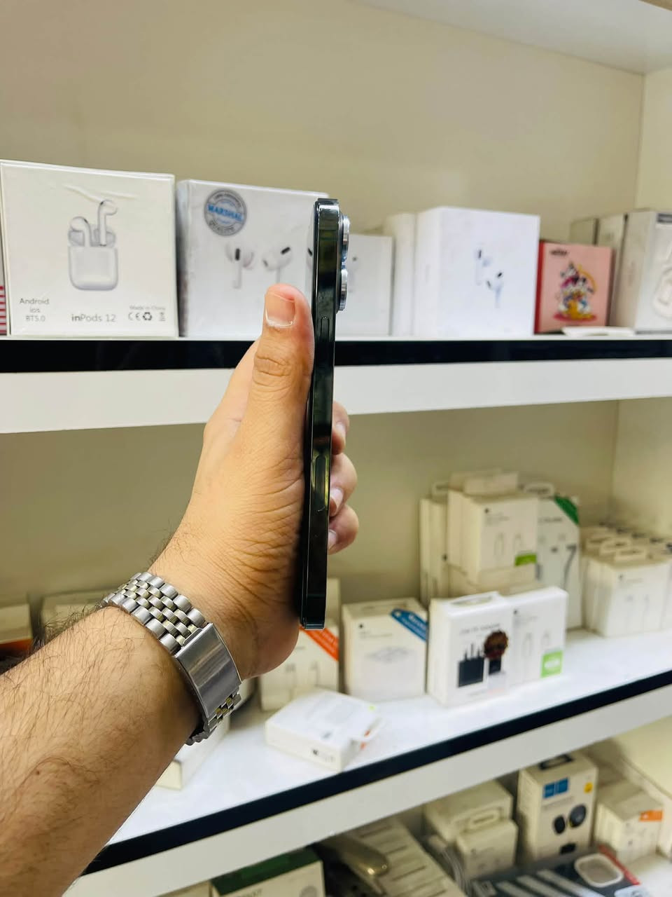 آيفون ١٣ برو ماكس • ٢٥٦ • بطارية ١٠٠٪