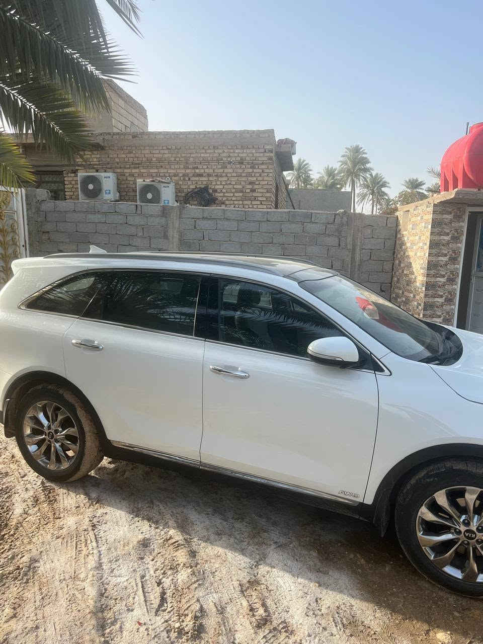 سورنتو خليجي فور ويل موديل ٢٠٢٠  سياره واحد على واحد ماشيه ١٦٠ الف رقم بغداد تحول موباشر
رقم التواصل *********** او ***********
