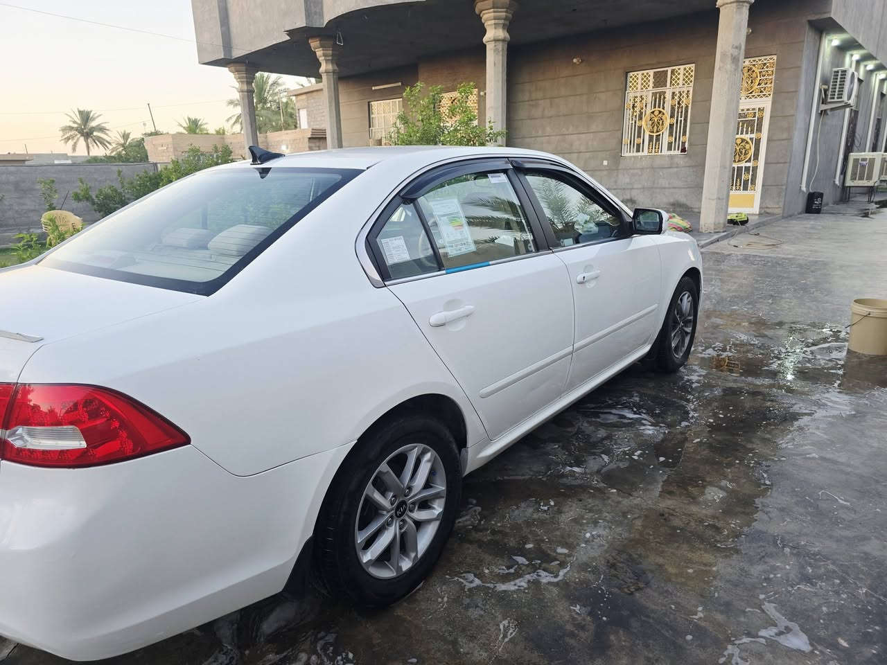سلام عليكم سياره ابتما للبيع موديل 2010 وارد امريكي محرك 2400دوش صبغ 3قطع بدون دواخل تبريد كهربائيات كلها شغاله رقم انبار شرط التحويل  السعر 100بيه مجال شي قليل *********** عنوان فلوجه او كرمه الشهابي
