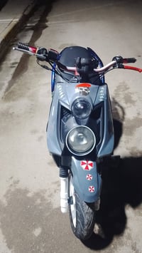 تكنس للبيع بوشه 58 سعر 850 وبيها مجال كلتشات رياضي جدد امام خلفي  0771...
