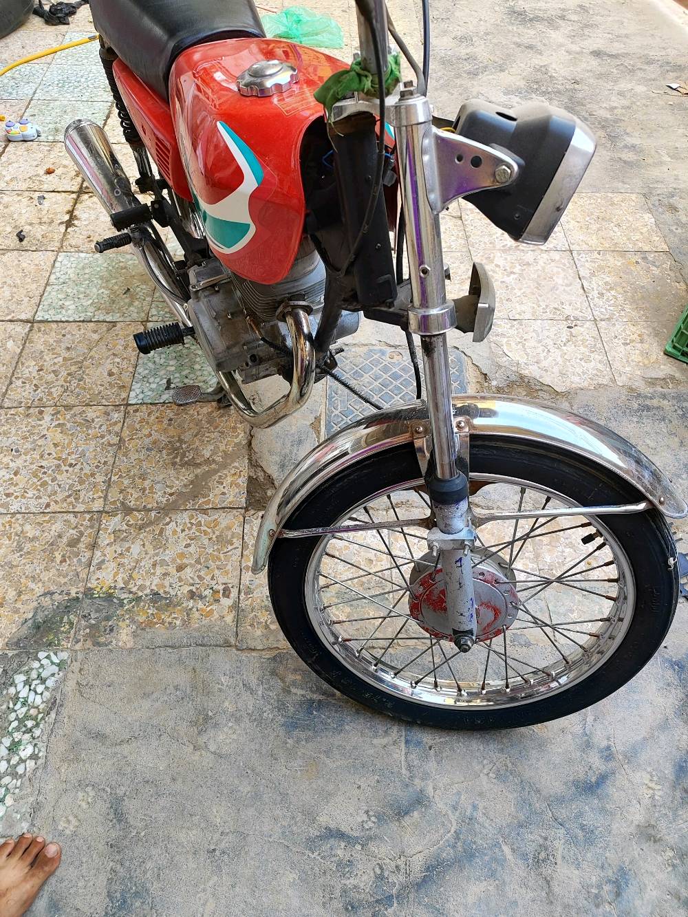 ٤ گير • بدون اوراق • محرك قوي