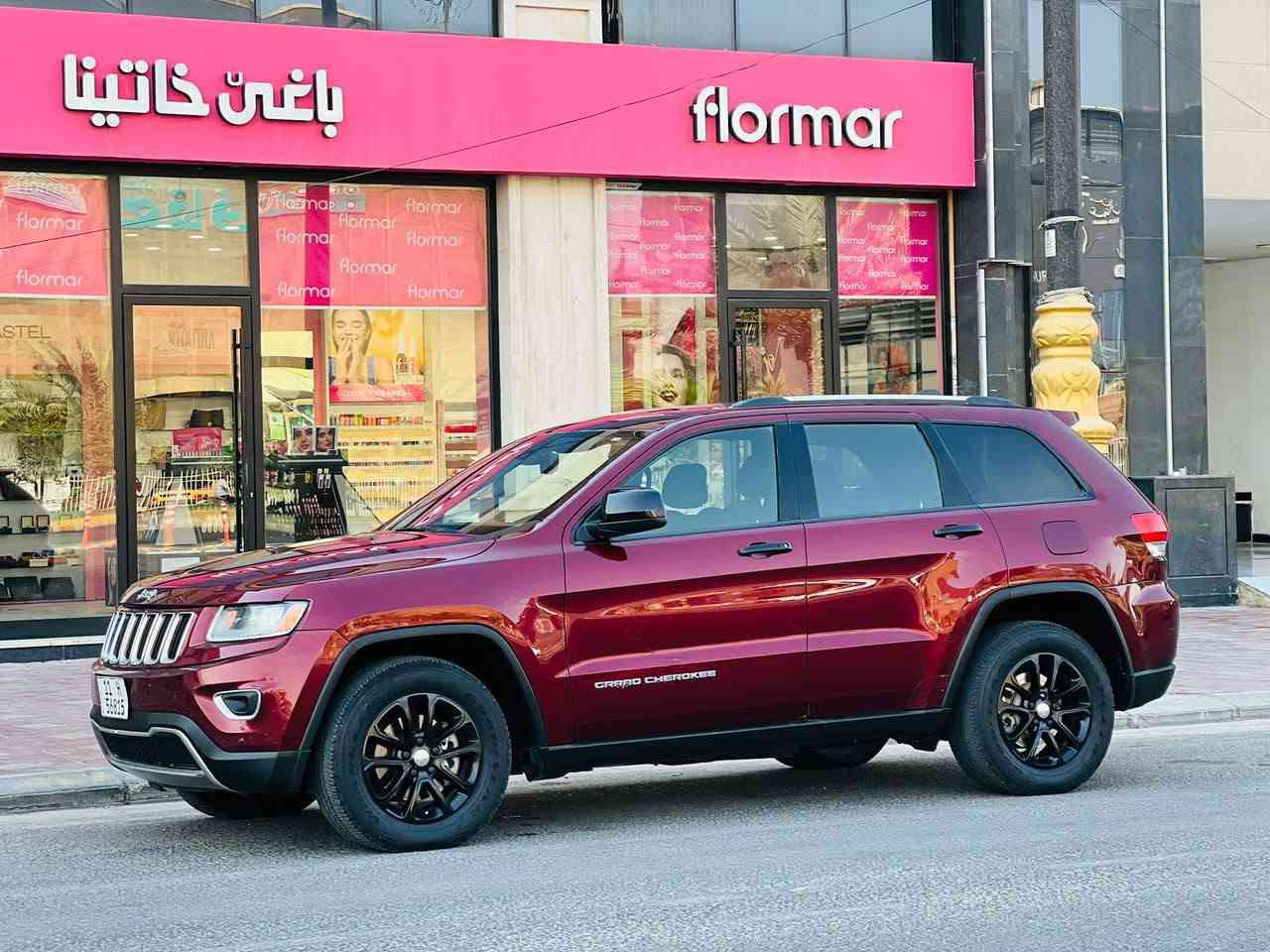 جيب لاريدو مديل 2017 سعر 173 قابل للتفاوض الاستفسار اتصل *********** وارد أمريكي حادثها خشم البنيد فقط وصور الحادث مرفق مع صور مواصفات فول واحد على واحد فتحه سقف تحكم ستيرن شاشه كبيره كامره خلفيه كشنات كهربائي شفتات ستيرن سياقه ذاتيه اشاير مري شفط حساسات امامي وخلفي كشنات تدفئه تبريد مكينه سته 6️⃣ سلندر مكينه وكير مكفولات حداديه جديده تخم تاير تبريد ثلج ❄️ رقم بغداد مشروع وطني سنويه ل 29 مكان سياره كربلاء
