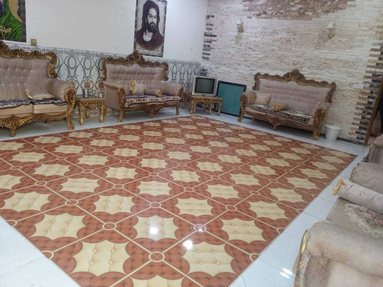 يالله🌹

تحية طيبة🌹

بيت 🏠 للبيع
مساحة 200متر طابقين 
الموقع كاع ابو كمال 

للاستفسار ☎️

***********
***********
او مراجعه مكتب رائد البنواوي للعقار 
حي الموضفين مقابل مدرسه نون والقلم الأهليه 

اهلا وسهلا🌺
