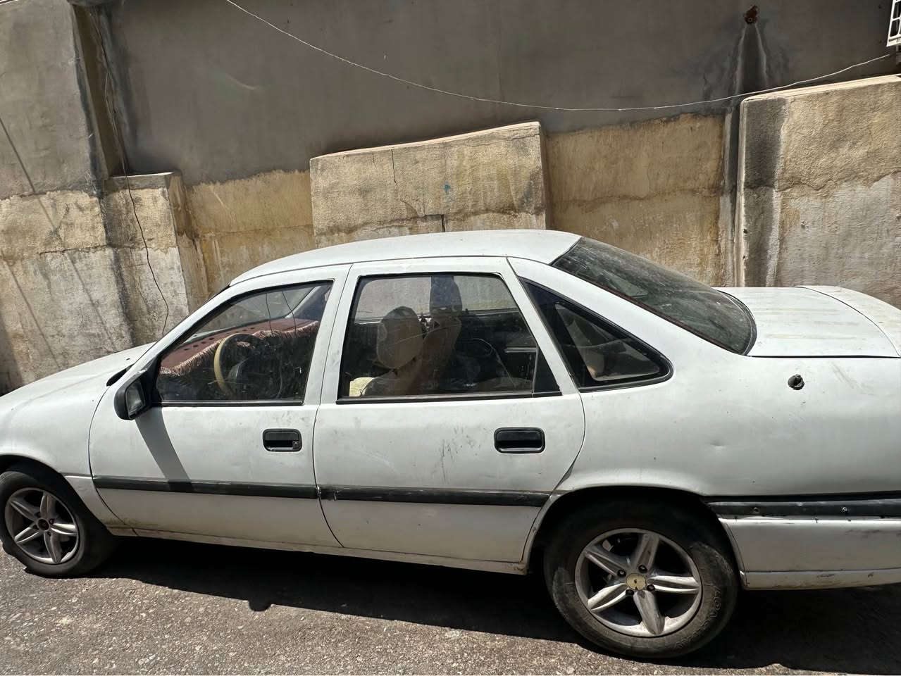 سلام عليكم     
اوپل فيترا 1993
سپي
سعري 34$معامله
پشت و پيش كه پس
عامه  
هه زه و فه عس نوييه
به شه رتي به ناو كردن +غرامه به شه رت
مه كينه به شه رت
گير به شه رت
ره قه م باريك
ژينگه و ريگه و بان هه مو شت نوي
توند و تؤلي به شه رت 
سه نه وي وي تا 2030
چوار تايه و  ويل و سپيريش نوي
رقم هه ولير
له هه وليرم
به شه رتي  ته قه و ره قه 
*********** 
*********** أربيل, العراق
