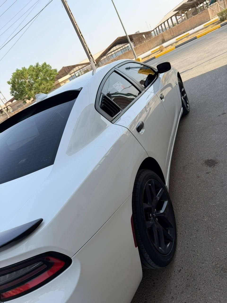 سلام عليكم دودج جارجر
موديل 2023 آخر اصدار. تو ويل  مكينه 3600

SXT
 أربيل انكليزي تحويل مباشر باسمنا السنويه هزه جديده

كفالة كير مكينه حداديه تبريد تخم تاير تبريد ثلج شرط

كتاب تضليل  80 بالميه

 السيارة بالكرتون بالعافيه التصير من نصيبه 

ماشيه 24 الف جديده جدا بالواقع احله من الصور

حادث بنيد صبغ  فقط بدون داخل  مكان السياره كربلاء
صور الحادث سونار مرفق 
استفسار ***********
*********** سعر 228 قفل
