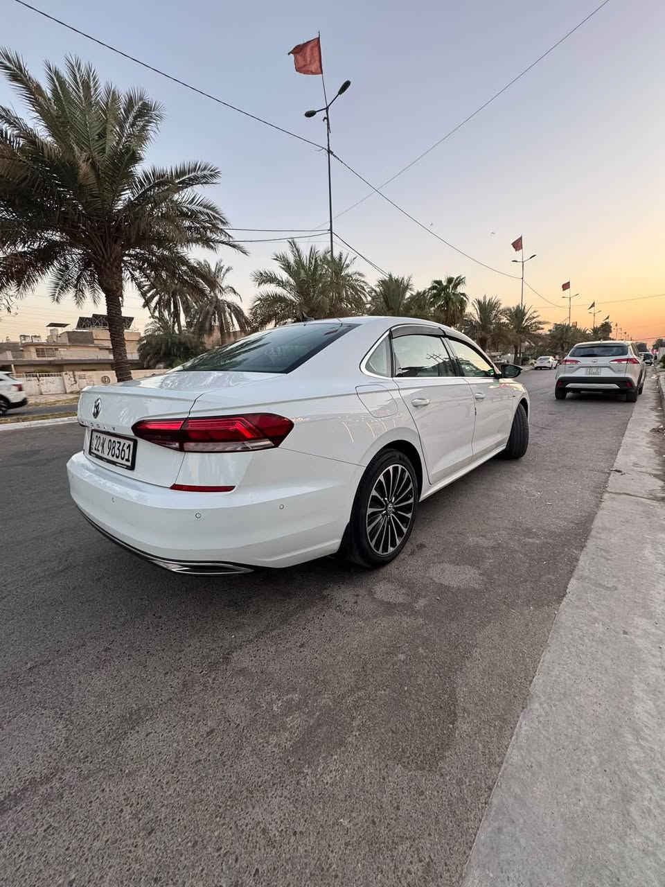 فولكس فاجن باسات Limited Edition موديل 2022
سيارة معروفة فول مواصفات
ماشية 35 ألف ميل
سلايد كوشنات جلد كهرباء وميموري
تدفئة كوشنات أمامية وخلفية
بصمة وتشغيل عن بُعد
أوتو بارك
رادار 360
كاميرا
تحديد وخروج عن المسار
نقطة عمياء
مانع تصادم وانزلاق
مرايا شفط وأسود بلادي
زينون مزدوج متحرك مع الستيرن
مثبت سرعة
أبل كاربلاي
جنوط 18
إنارة داخلية بلادي
تبريد وماسحات أوتوماتيكية
داخل خشب صاج
وباقي مواصفات الفئة

حالة السيارة:
المحرك والگير بشرط
الأيرباكات سليمة بدون فتح
بجم كبس
4 إطارات جديدة
الجاملغ الأمامي بارد
ودوسة أسفل جهة السائق شبرين صبغ
السيارة أخت الـClean وبدون نقص

سنوية جديدة باسم المالك
رقم أربيل بشرط التحويل
مكان السيارة: بغداد أو أربيل

السعر: اتصال او تواصل ع خاص

رقم الشاصي:
1VWBA7A35NC0068***********27
