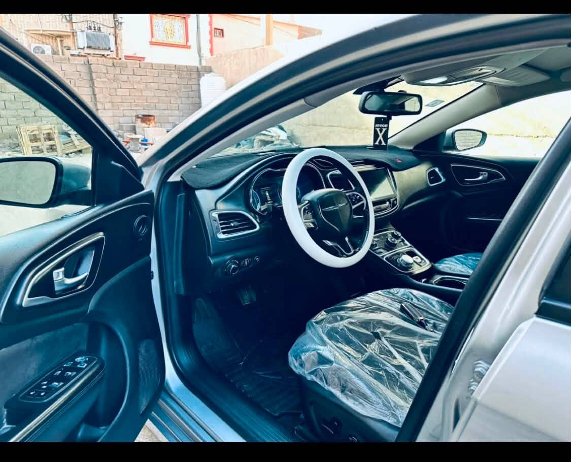 سلام عليكم
للبيع  C200 2015
رقم بصره سنويه ل27 
محرك V2400
مواصفات نص تحكم ستيرن شاشه كاميرا
بصمه تشغيل +بصمه باب
لايتات زنون كشن كهرباء ماشيه 195km
3قطع صبغ جماليه حادث جاملغ خلفي سطحي بدون دواخل
تبريد ثلج منظومه جديده
كير محرك كفاله كهربائيات كله بلاد ما ملعوب بيه
مكاني بصره 
سعر مطلوب 95 قابل للتفاوض مراوس حسب الرغبه/***********
