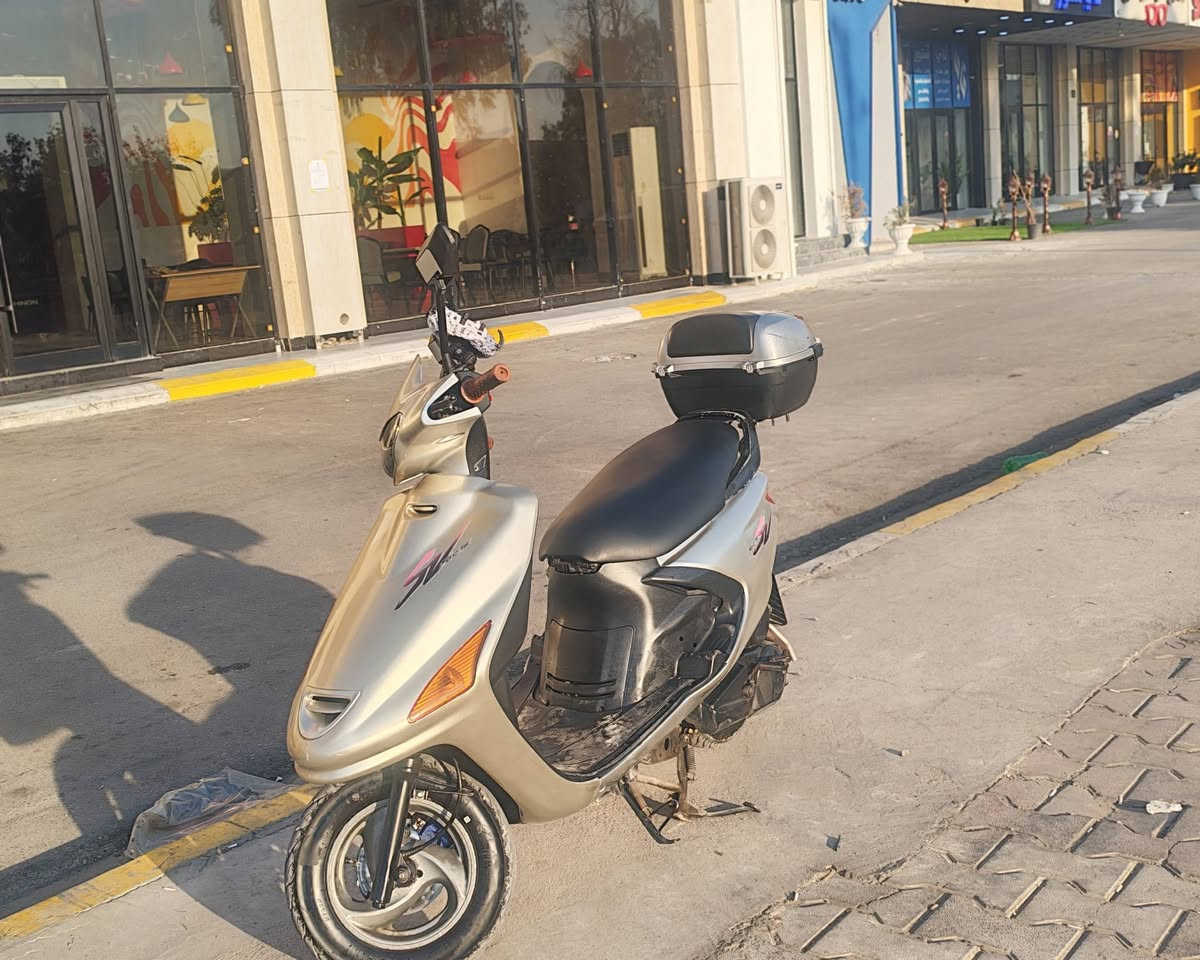 مكفولة كفالة عامة جديدة ب معنى الكلمة ترايك لل بصرة  بانزين محسن والدهن موتل الاصلي 
ديالى بعقوبة
رقم+وتساب فقط
***********
فورتي يماهة ياباني موديل 2008
ماشية 30الف حقيقي 
كفالة عامة استعمال شخصي مال بيت
بعقوبة/القدادية 

السعر 800 الف وبيهة مجال بسيط
