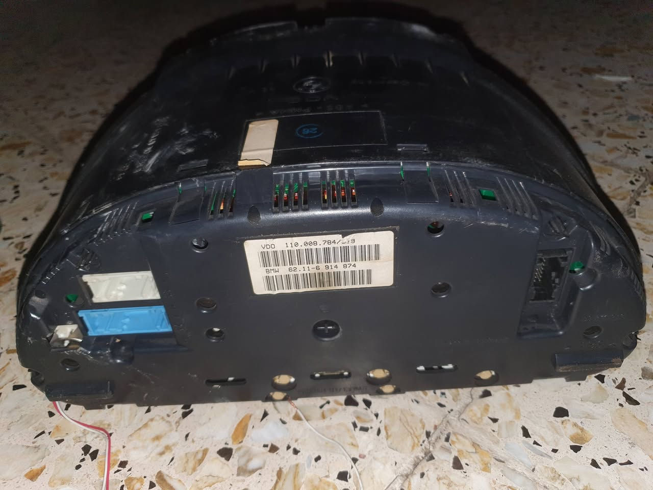 للبيع عداد مال بي أم صقر مال تفضيخ بسعر ٣٠ شرط شغل رقم موبايل ***********
