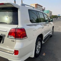 لاندكروز ٨ سلندر • ٢٠١٤ • رقم البصرة