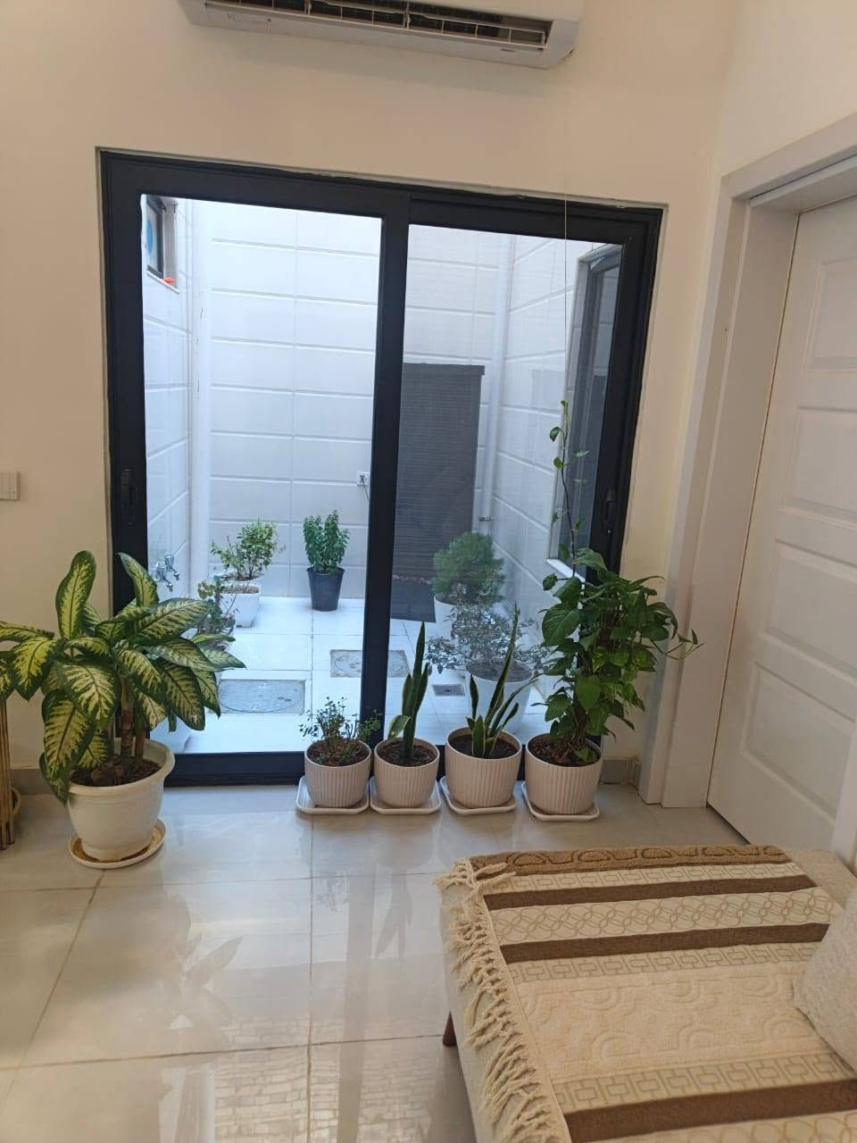 منطقة الطيارين • ١٥٠م • طابقين