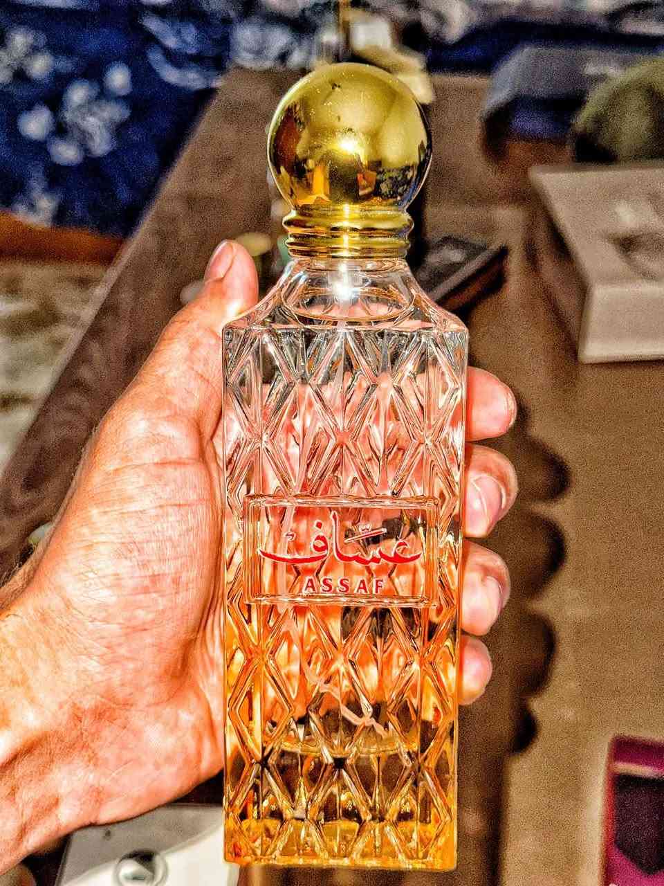 متوفر عطور رجاليه ونسائيه كلها ثبات وفوحان للحجز والاستفسار واتساب ***********

