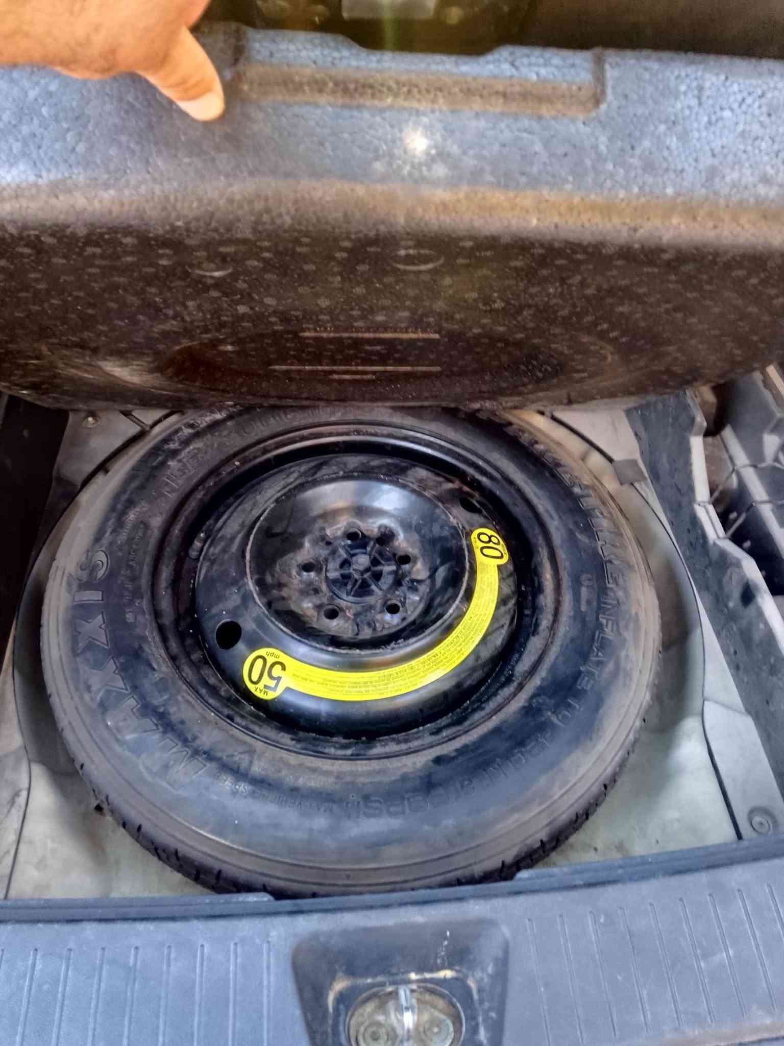 کیا سپۆرتاژ بڕاوە 2009پاکو جوان کۆدی بۆکراوە گێڕو مەکینەو تەبریت هەمووی بەشەرتە لەکەلارە ***********
