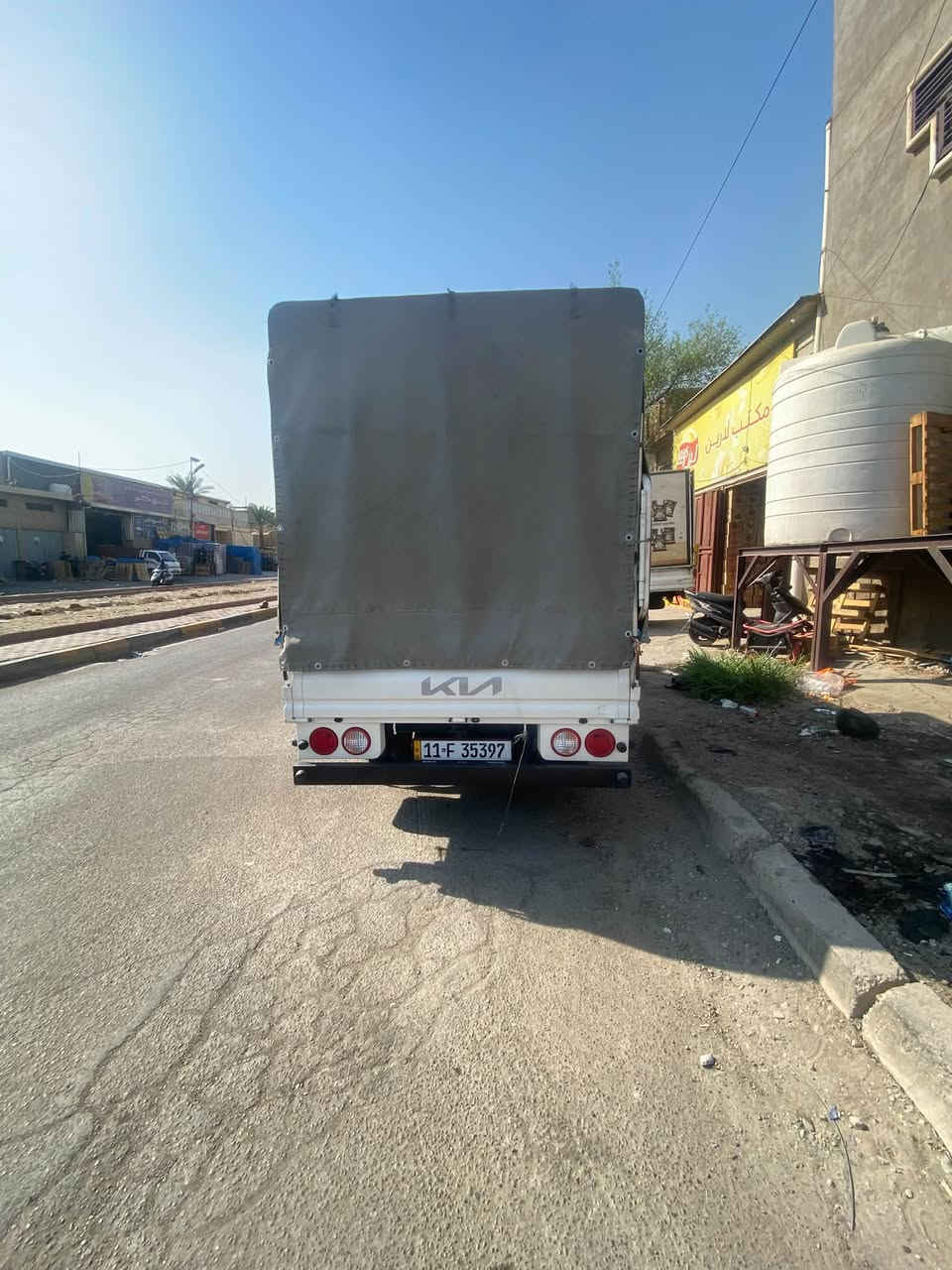 ‏كيا بنجو 2700 ‏موديل 2025 ￼ماشي 40,000 رقم بغداد السعر 158 ورقة التواصل ***********
