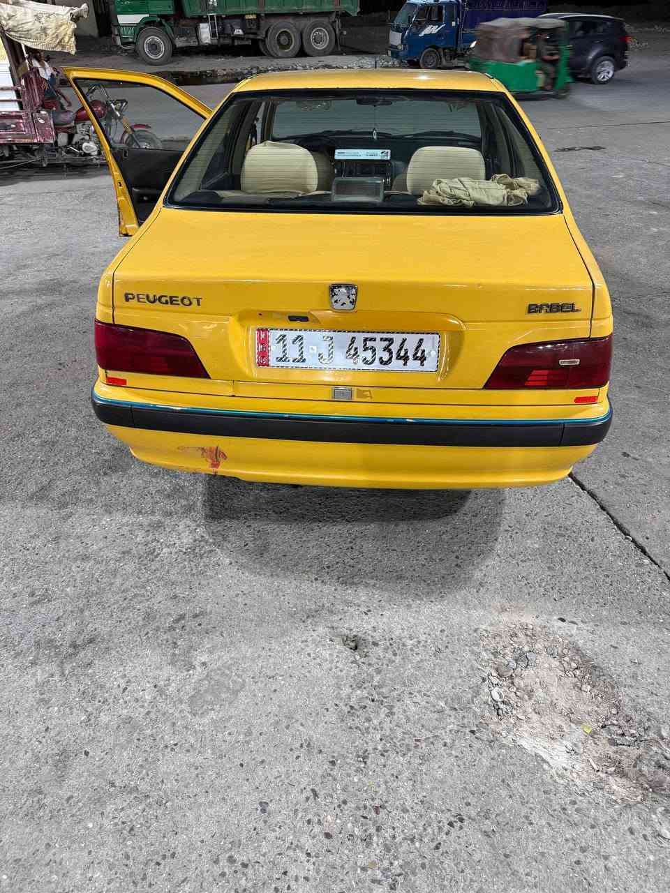 سلام عليكم 

سياره بيجو بارص موديل 2015  للبيع 
رقم بغداد بيهه فقط صبغ جاملغ خلفي ايمن
والباقي مكفول محرك كير 
تخم تاير جديد تبريد ثلج 
السعر 40 وبيهه مجال بسيط 
مكاني بغداد مدينه الصدر 

رقم الهاتف/ ***********
           /***********

@الجميع
