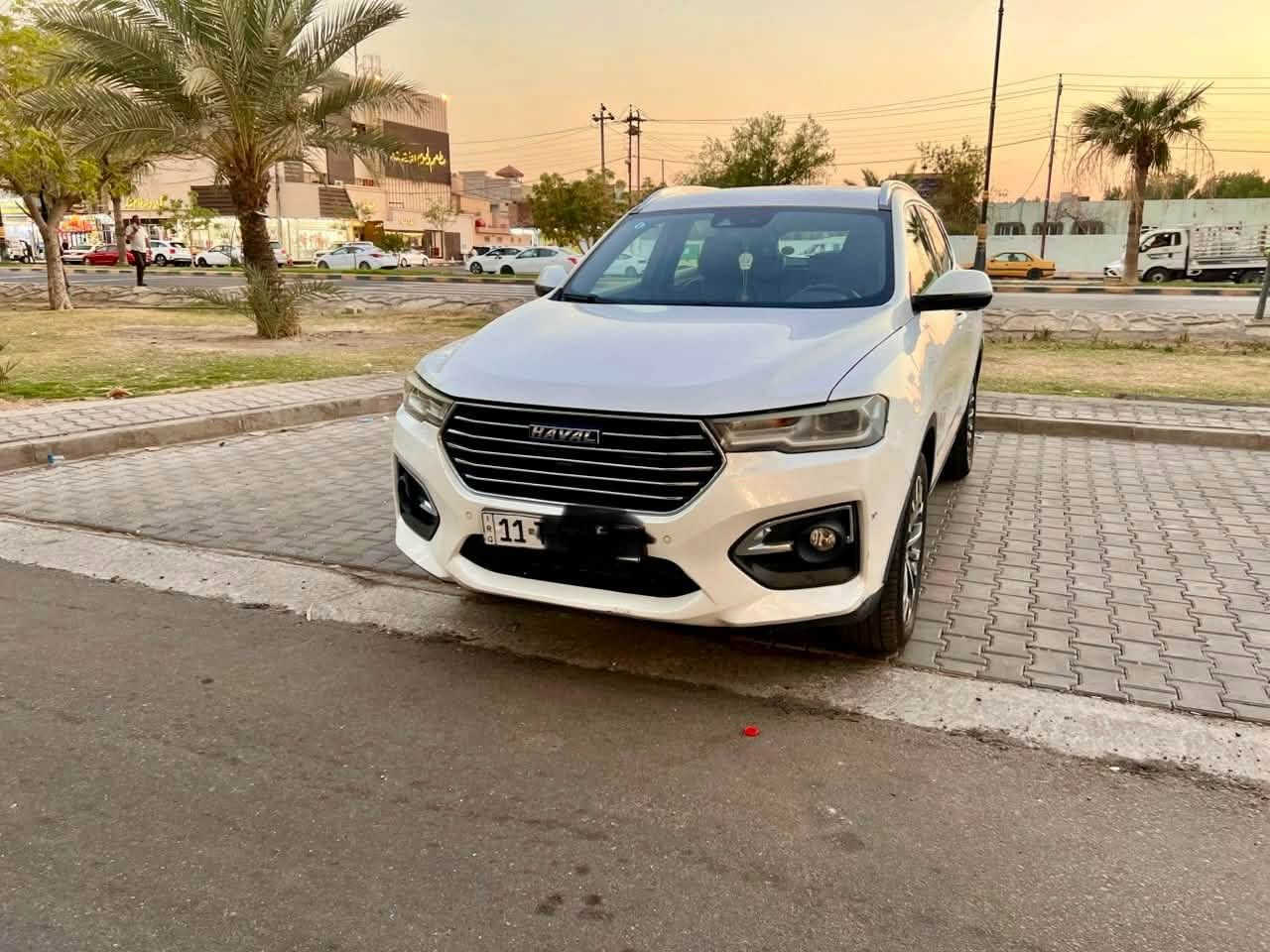هافال h6 2020
محرك 2000 تيربو 
فول موصفات
4 كاميرات 360 درجة
مقاعد جلد وكهرباء
فتحة سقف بانوراما
مثبت سرعة
دخول ذكي وبصمة تشغيل
حساسات امامية وخلفية
الضرر باب السائق معدل بارد
الهاتف: ***********

