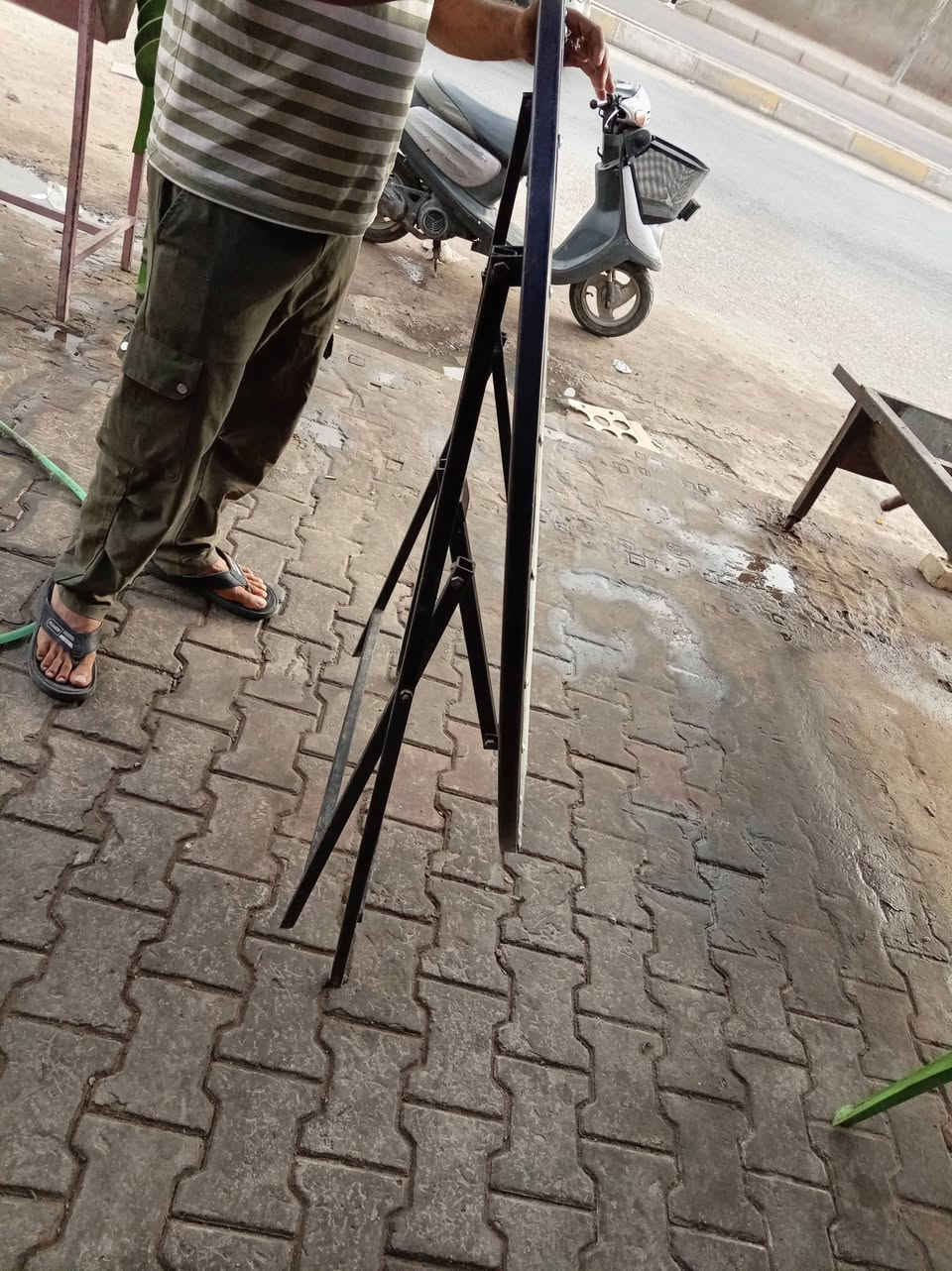 ميز مفطح • عدد ٣٠ • قياس ١١٠