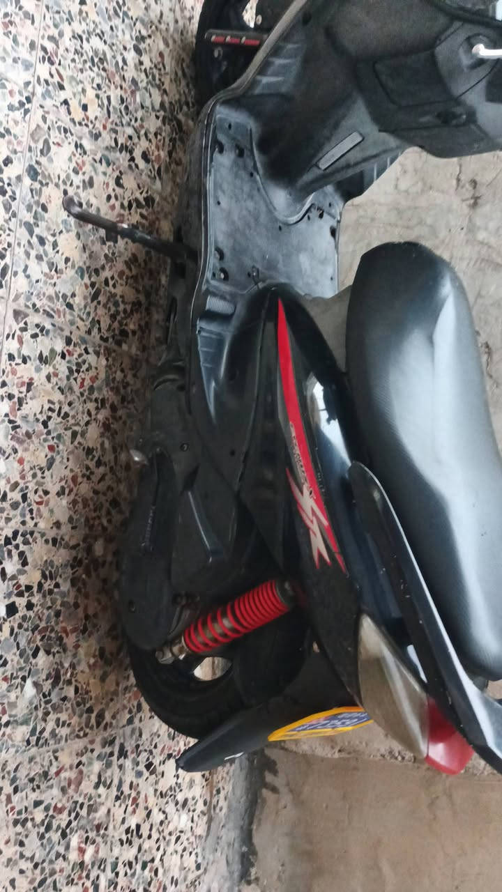 سكنس نثيه ياباني حساس ستاند بدون نقص دراجه حلوه سعر ٥٥٠. رقم***********
