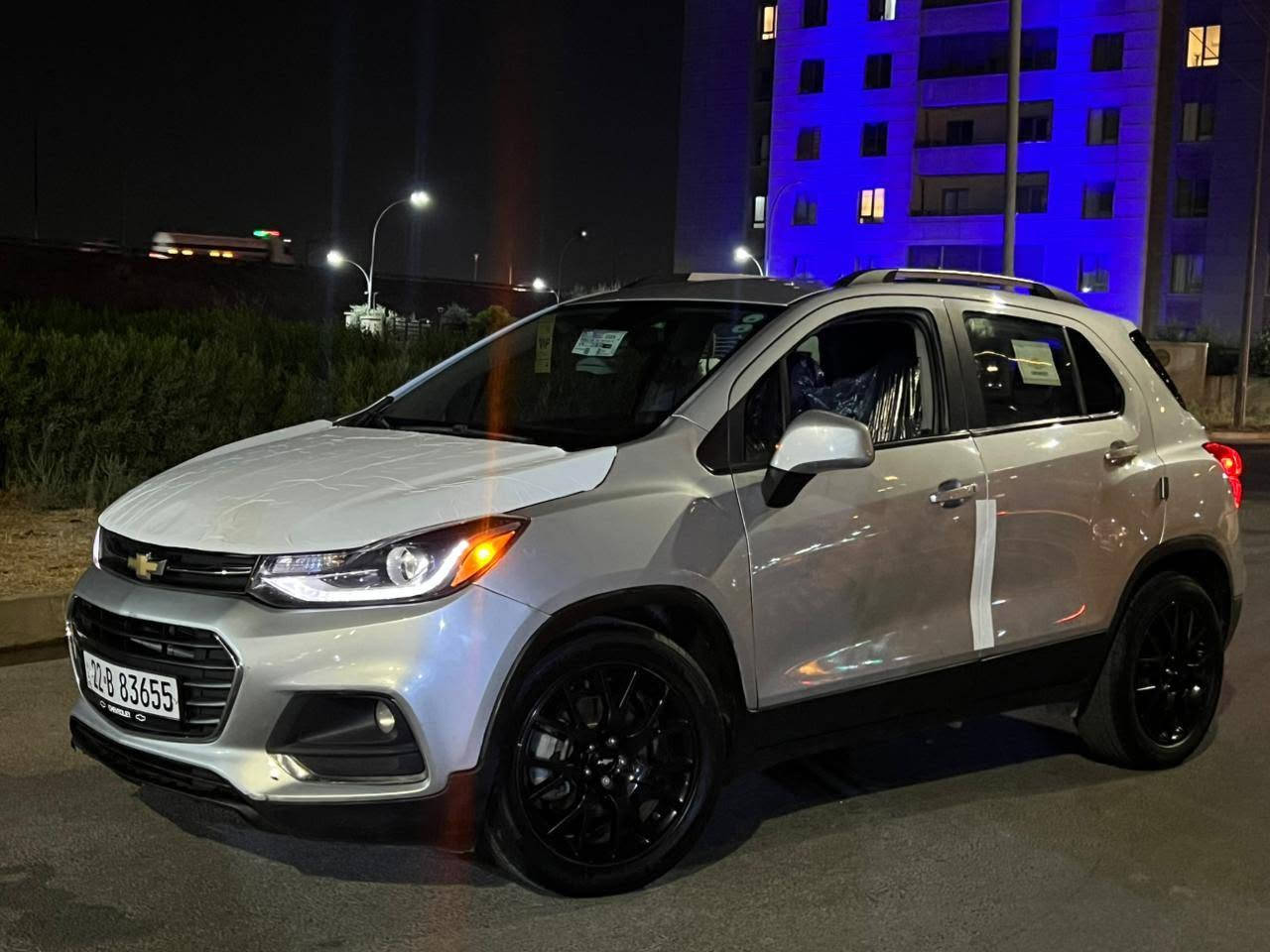 **شۆڤرلێت تراکس 2021 (Chevrolet Trax 2021)**
 * **مۆدێل:** 2021
 * **مواستفات:** LT فول مواسەفات (بەصمە، یەدە بەصمە، کۆشین کارەبایی، و چەندین تایبەتمەندی تر...)
 * **بۆیاخ:** 3 پارچە بۆیاخ
 * **مەرجەکان:** گێر و مەکینە، تحویل، و غەرامە هەمووی بەشەرت
 * **شوێن:** هەولێر
 * **نرخ:** 88 وەرقە (8,800$) + معامەلە
 * **ژمارەی پەیوەندی:** *********** أربيل, العراق
