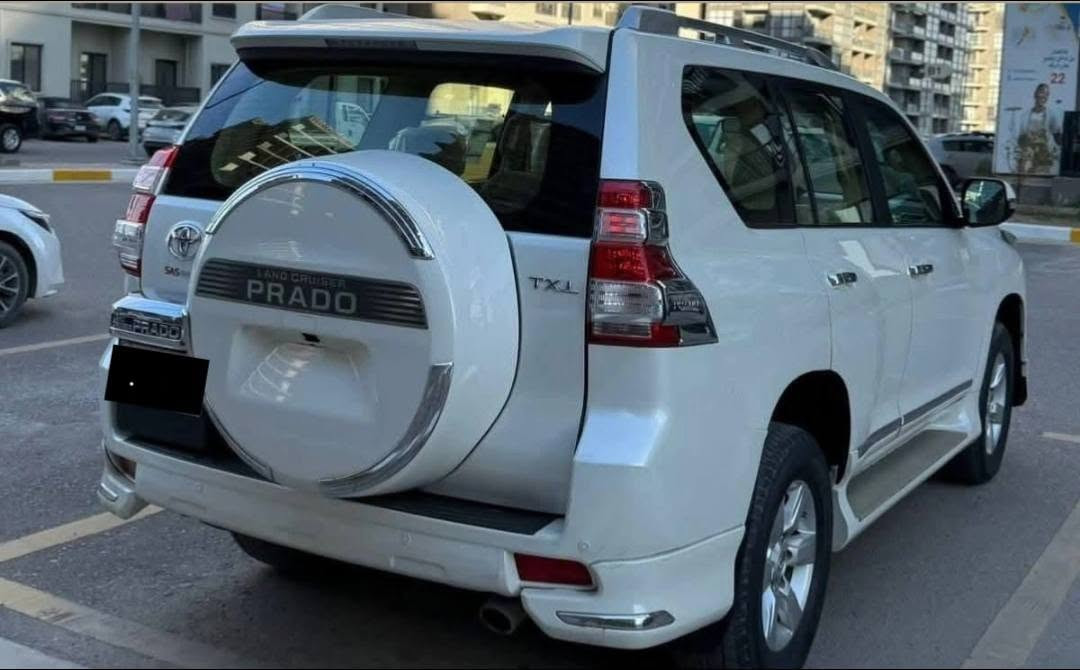 تيوتا  برادو موديل ٢٠١٧ 
رقم شمالي 
ماشيه ١٩٠ كيلو 
سياره جاهزه حداديه كير مكينه كل جديد 
بس دعاميه اماممي مصبوغه 
سياره ساز v6 سته سلندر
كشنين كهرباء 
تخم تاير جديد 
السعر 310 وبيه مجال 
العنوان بغداد 
رقم الهاتف***********
