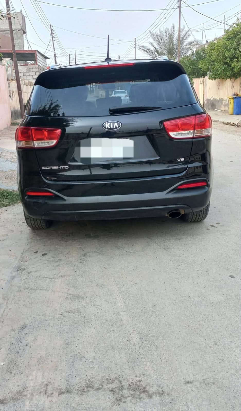 سورينتو موديل 2018 لون اسود امريكي 7راكب محرك 3300 gdi سويچ شاشه صغيره قطعتين تبريد مشروع وطني بسمي حادثها جاملغ وبنيد السعر خاص ***********

نص مكتوب في الصور:
- 2018 KIA SORENTO LX 5XYPG4A50LUXURY CARS > LISTINGS > 2018 KIA SORENTO LX 5XYPG4A50JG170613 2018 KIA SORENTO LX 2018 KIA SORENTO LX 5XYPG4A50JG170613 full
- %٥٢ |.|. 9:31 2018 KIA SORENTO LX 5XYPG4A50... luxurycarss.com 1 / 6 5XYPG4A50JG17061 LUXURY CARS > LISTINGS > 2018 KIA SORENTO LX 5XYPG4A50JG170613 2018 KIA SORENTO LX BODY STYLE 4DR SPOR