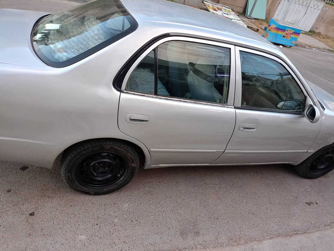 السلام عليكم كورلا 2000 اللبيع محرك 1800 مكينه كير تبريد خير من الله رقم بغداد باسمي رقم وهز جيد صبغ عام بغداد الغزاليه منضومت غاز هم ب50 وبيه مجال اللطيبن ‏‪***********‬‏
