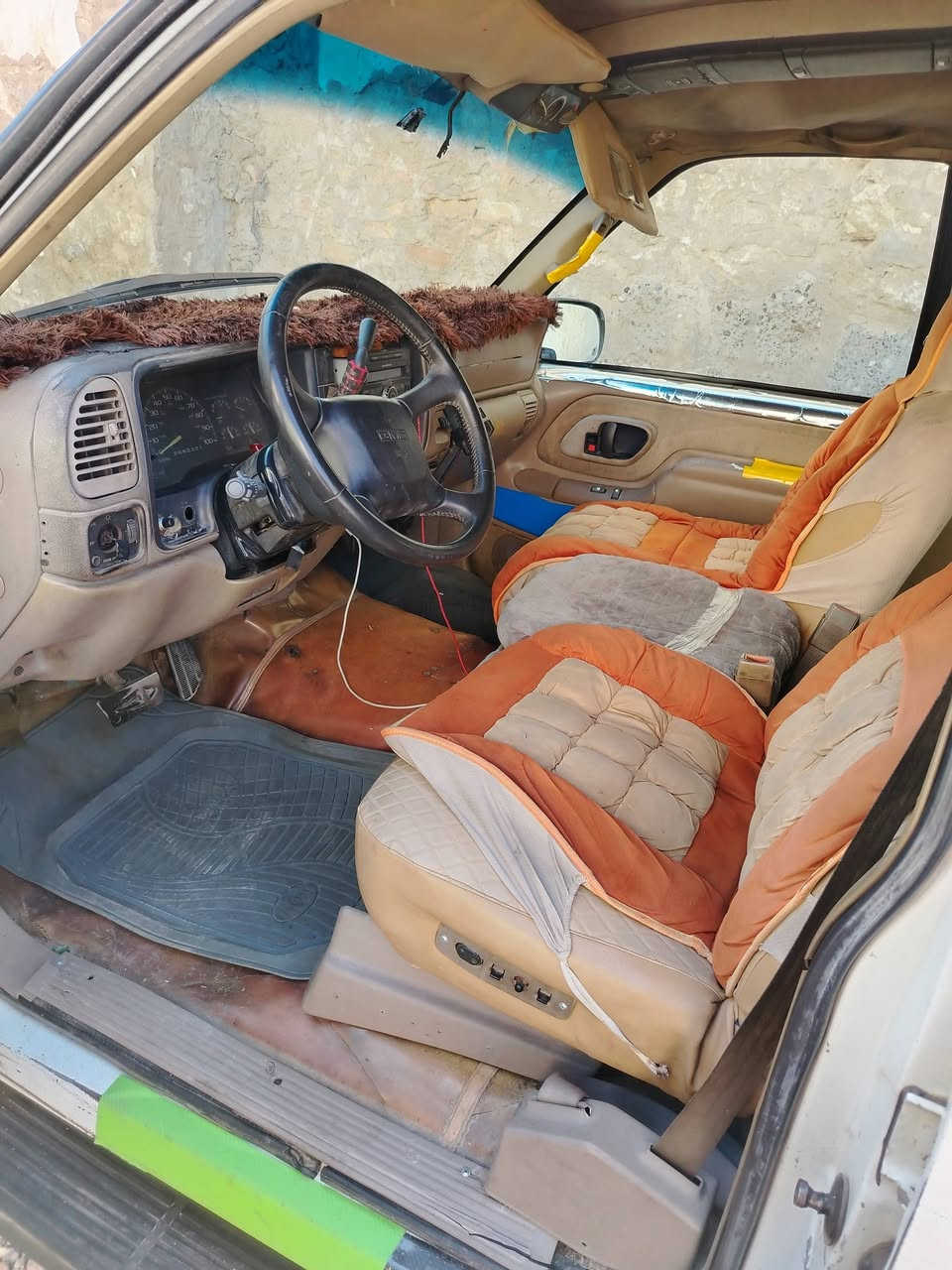 سلام عليكم اخوان جمسي موديل 1998 اكير اومكينه شرط وكاله او تحويل  السعر 35 @
