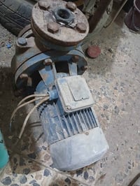 للبيع 4*4 فريفيس 3خطوط. السعر 300الف