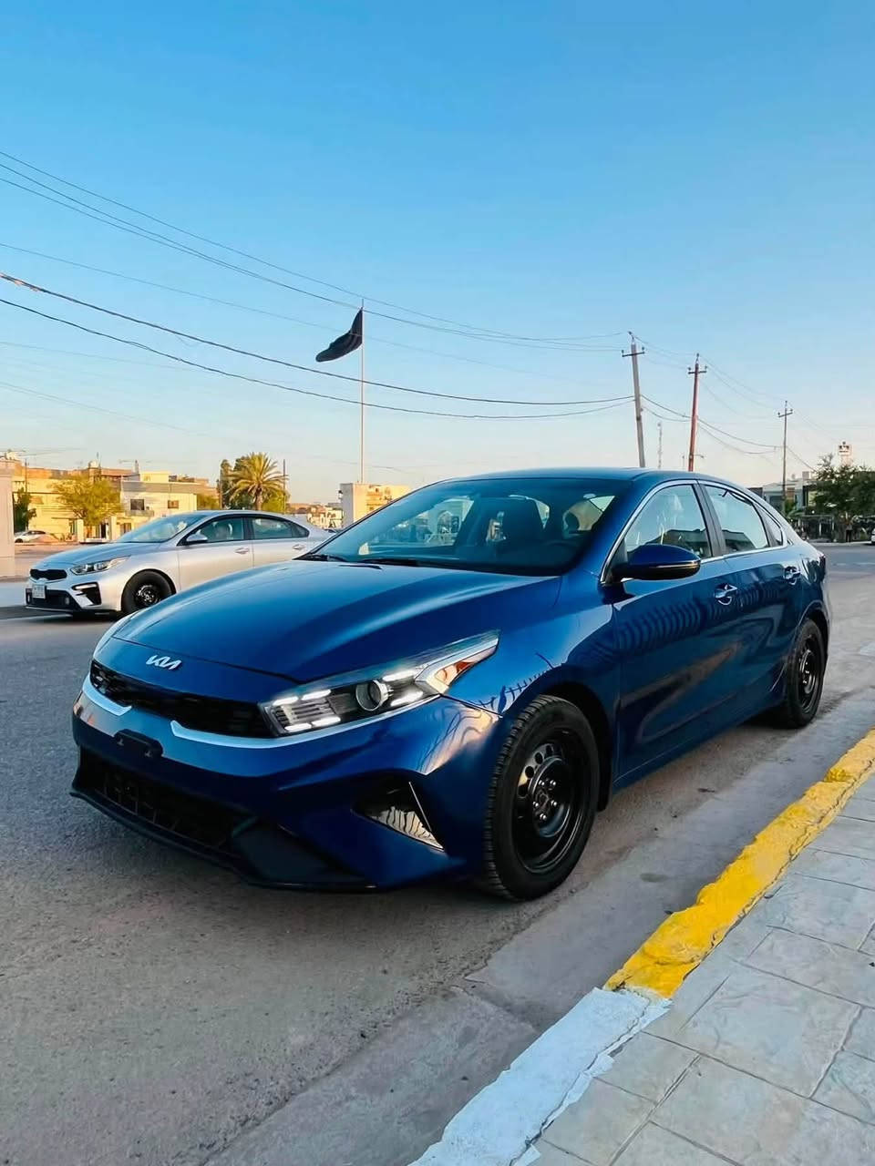 السلام عليكم
للبيع فورتي 2024
مكينة 2000دوش /بدون رقم دخول جديد 
حادث سياره بس بارد حافت الجاملغ الأمامي وحافت البنيد مابيها قطرت صبغ ولا تبديل 

(موصفات)
:بصما وسويج تشغيل عن بعد 
:قطعتين تبريد 
:كشنات تدفاء وتبريد 
:تدعم الشحن واير الآس 
ستيرن تدفاء 
:حساسات جانبية 
:رادارات امامية خلفية 
:تحديد مسار توقف ذاتي 
هواي موصفات ترحيب 

سعر : 133 وبيها مجال 
***********
المكان حلة جمعية
