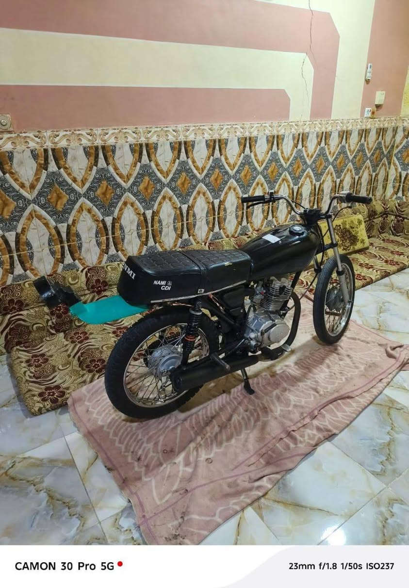 دراجه إيراني أدوات للبيع السعر 450 وبيه مجال بدون سيبايه. تواصل ***********
