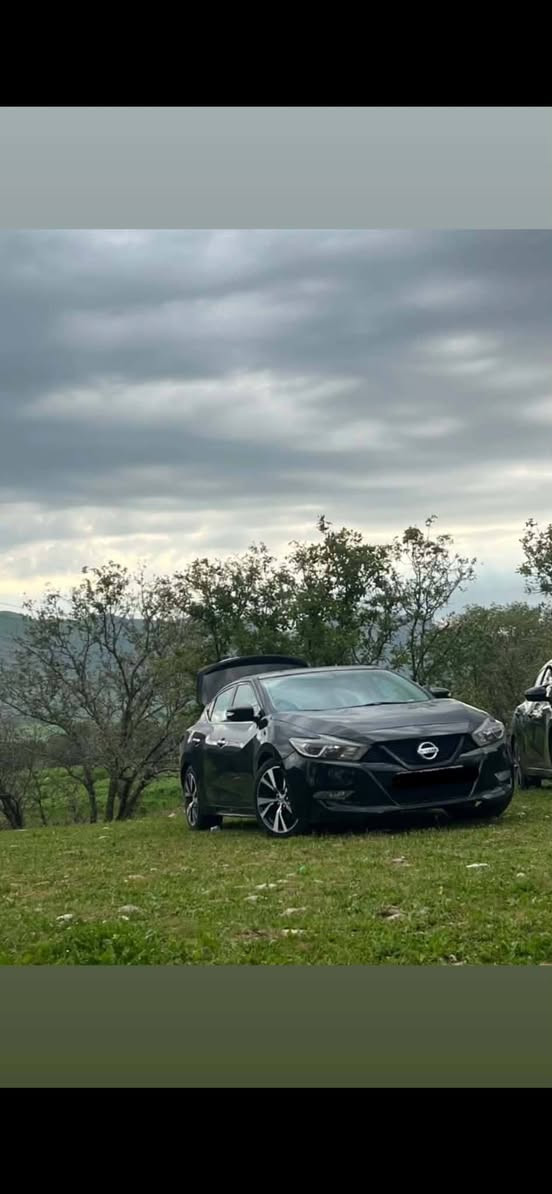 *********** أربيل, العراق

نص مكتوب في الصور:
- 2017 NISSAN MAXIMA SL