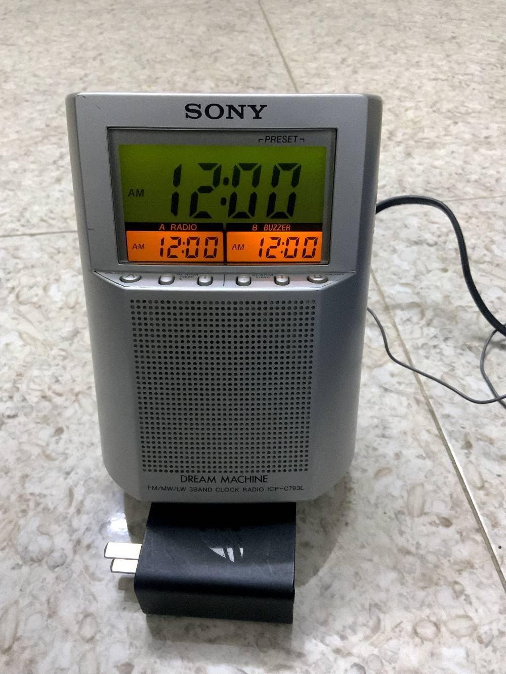 راديو سنوي اصلي السعر 35 الف